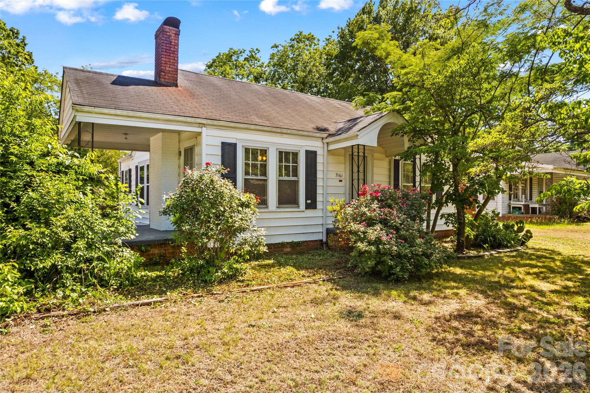 Single Family Residence at 3161 Poplar Tent Road, Concord, photo 4 of 39
