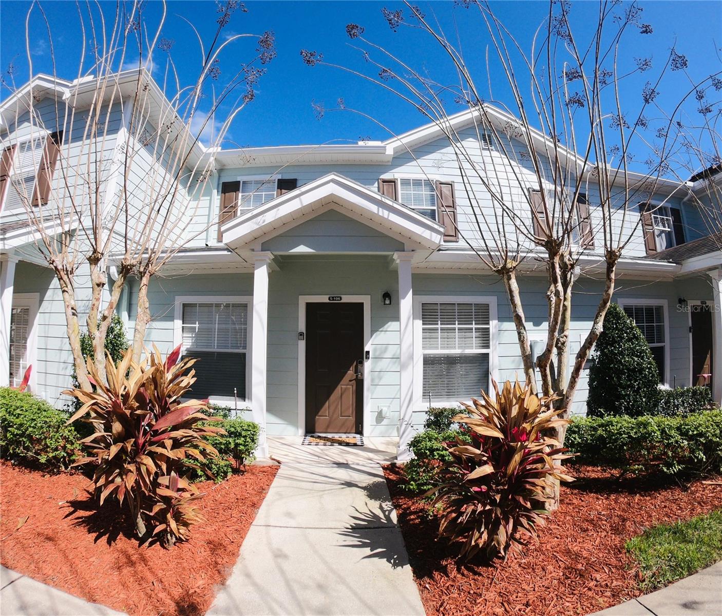2954 LUCAYAN HARBOUR CIR #106
