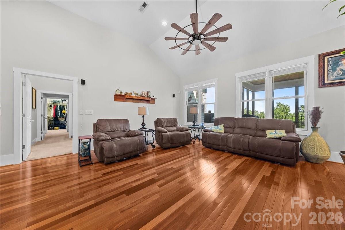 Single Family Residence at 2207 Sierra Trace Road, Denton, photo 6 of 48