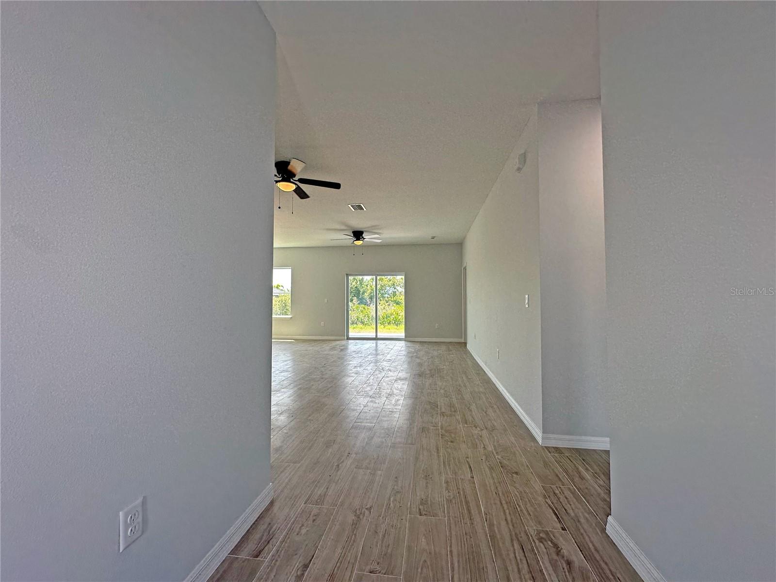 Single Family Residence at 13558 JERONIMO LN, PORT CHARLOTTE, photo 3 of 21