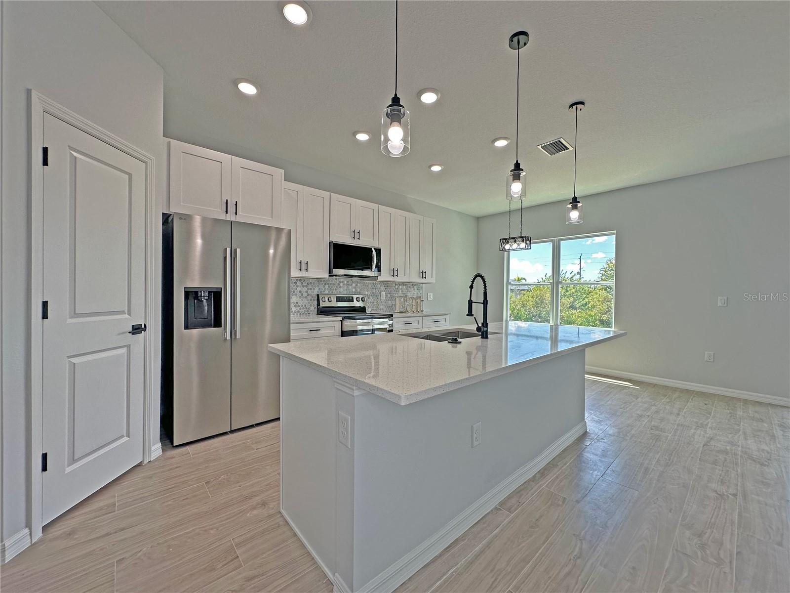 Single Family Residence at 13558 JERONIMO LN, PORT CHARLOTTE, photo 6 of 21