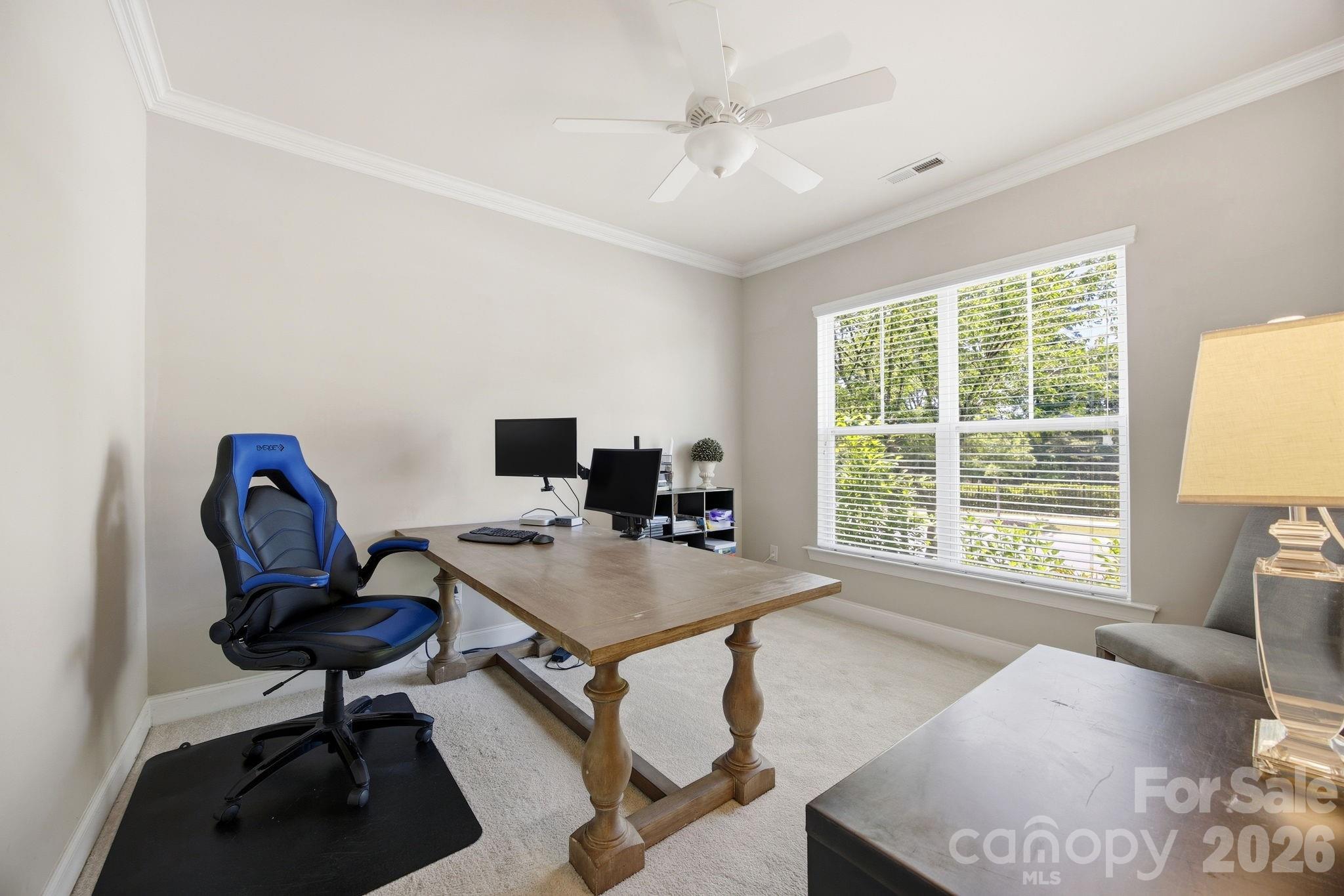 Single Family Residence at 16024 Oxford Glenn Drive, Huntersville, photo 11 of 43