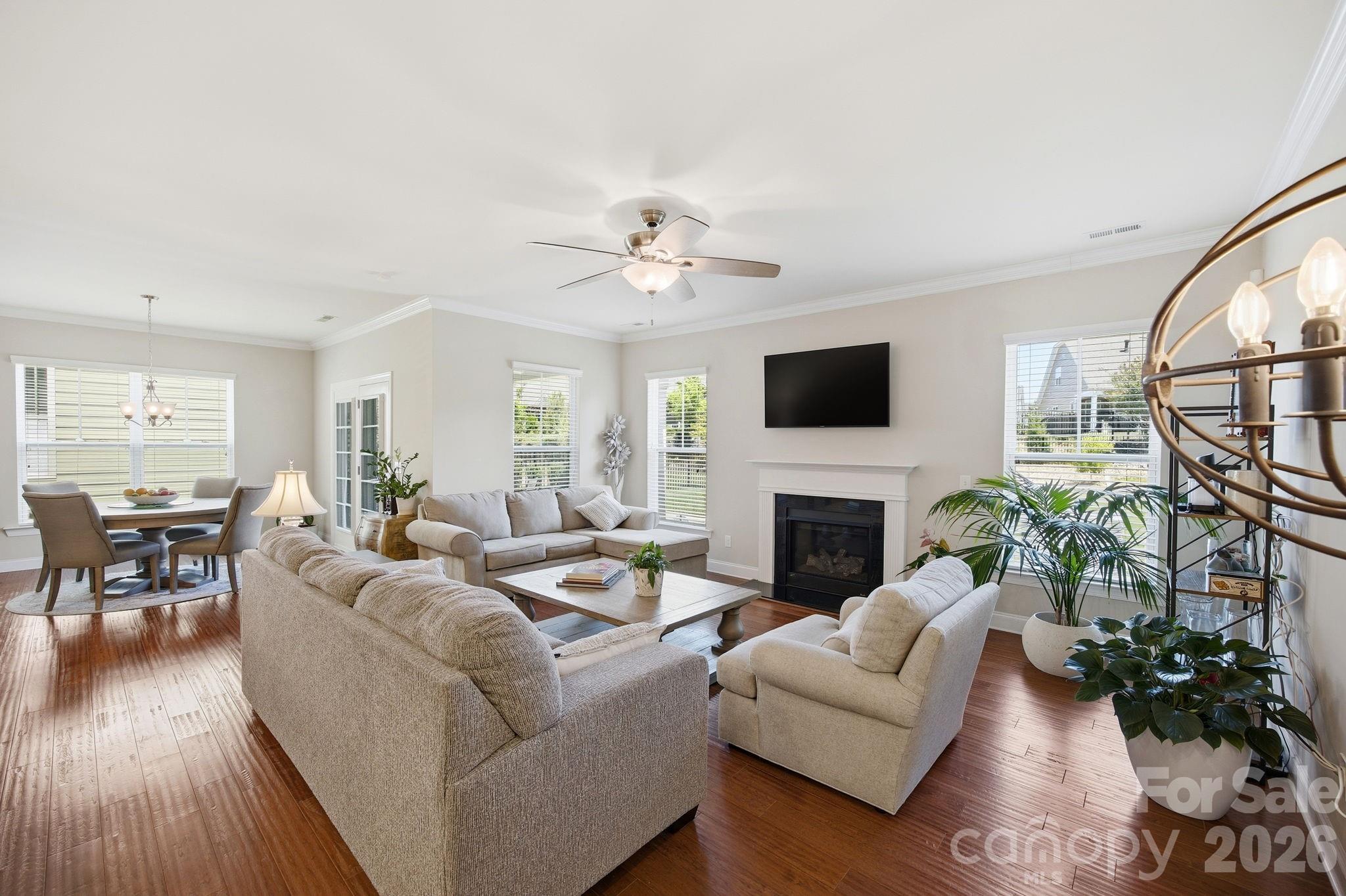 Single Family Residence at 16024 Oxford Glenn Drive, Huntersville, photo 27 of 43