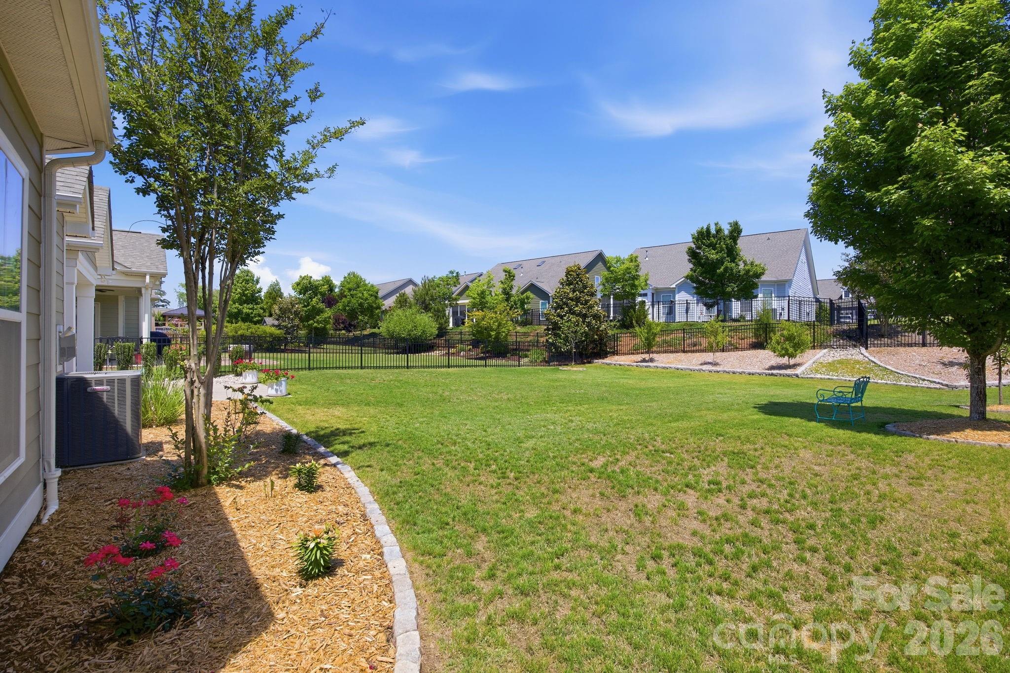 Single Family Residence at 16024 Oxford Glenn Drive, Huntersville, photo 37 of 43
