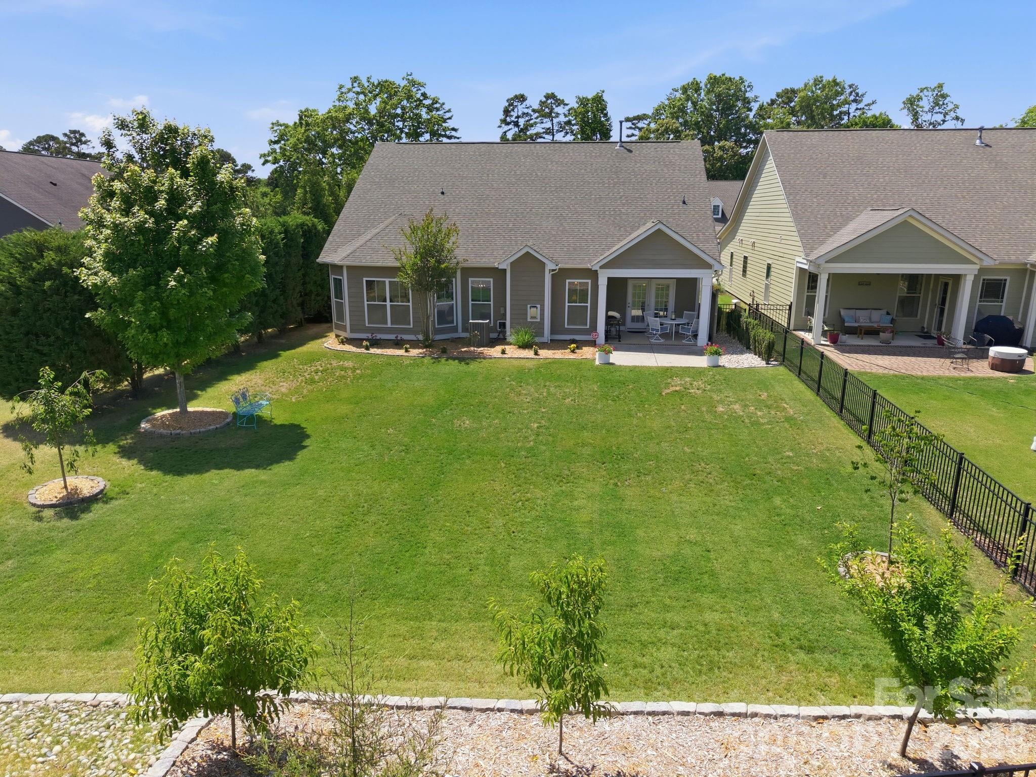 Single Family Residence at 16024 Oxford Glenn Drive, Huntersville, photo 40 of 43
