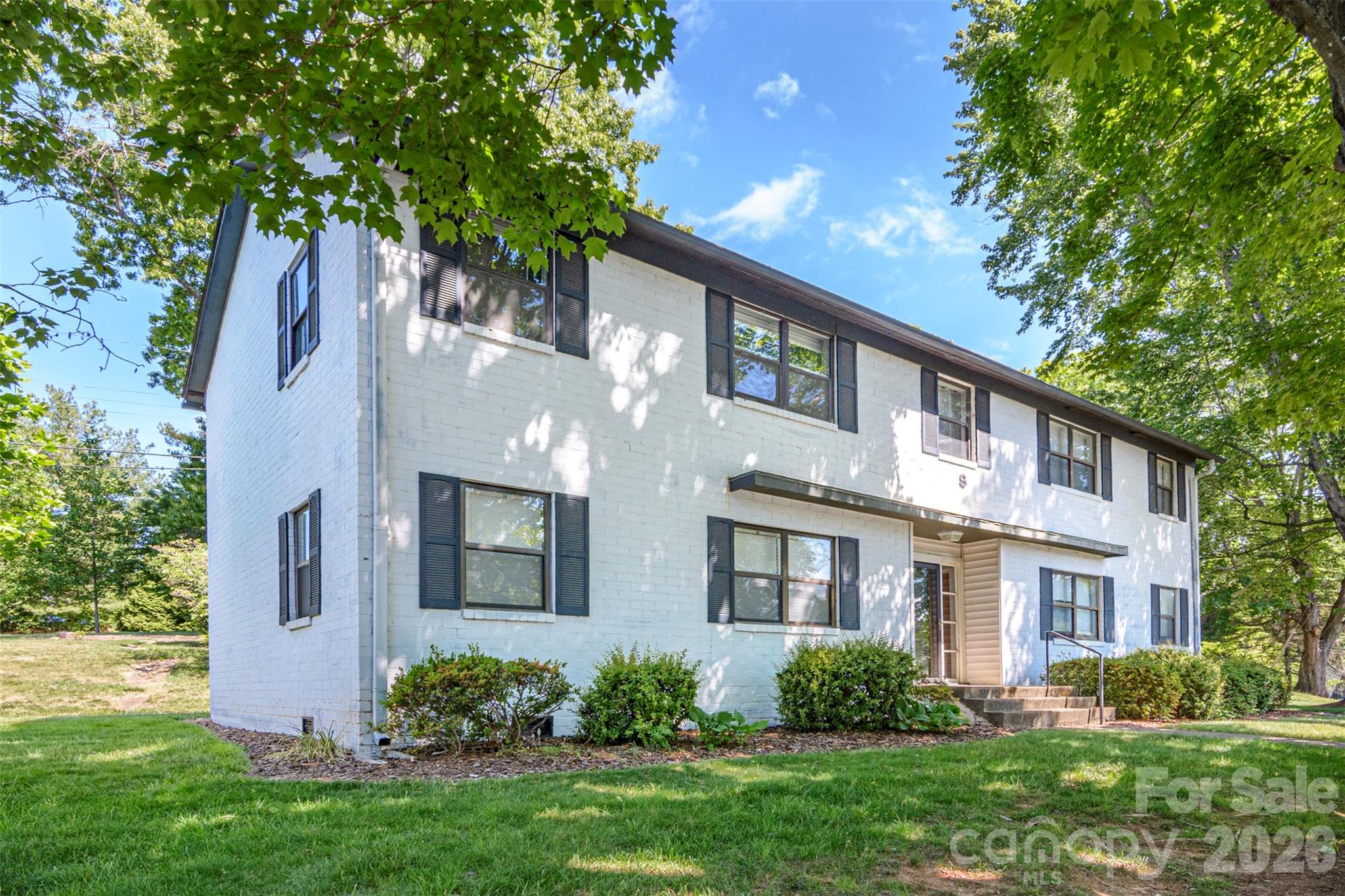 Upper Left Unit - 615 Biltmore Avenue, Asheville