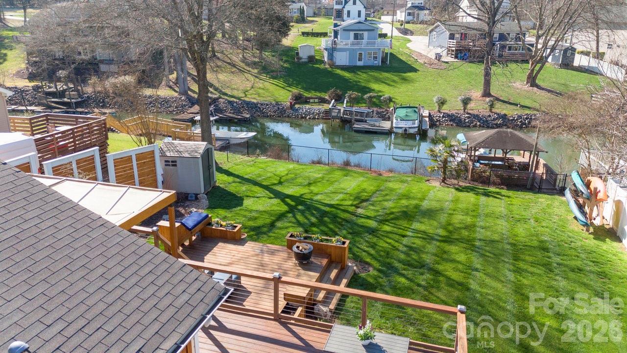 Backyard paradise - 141 Bluewing Lane, Mooresville