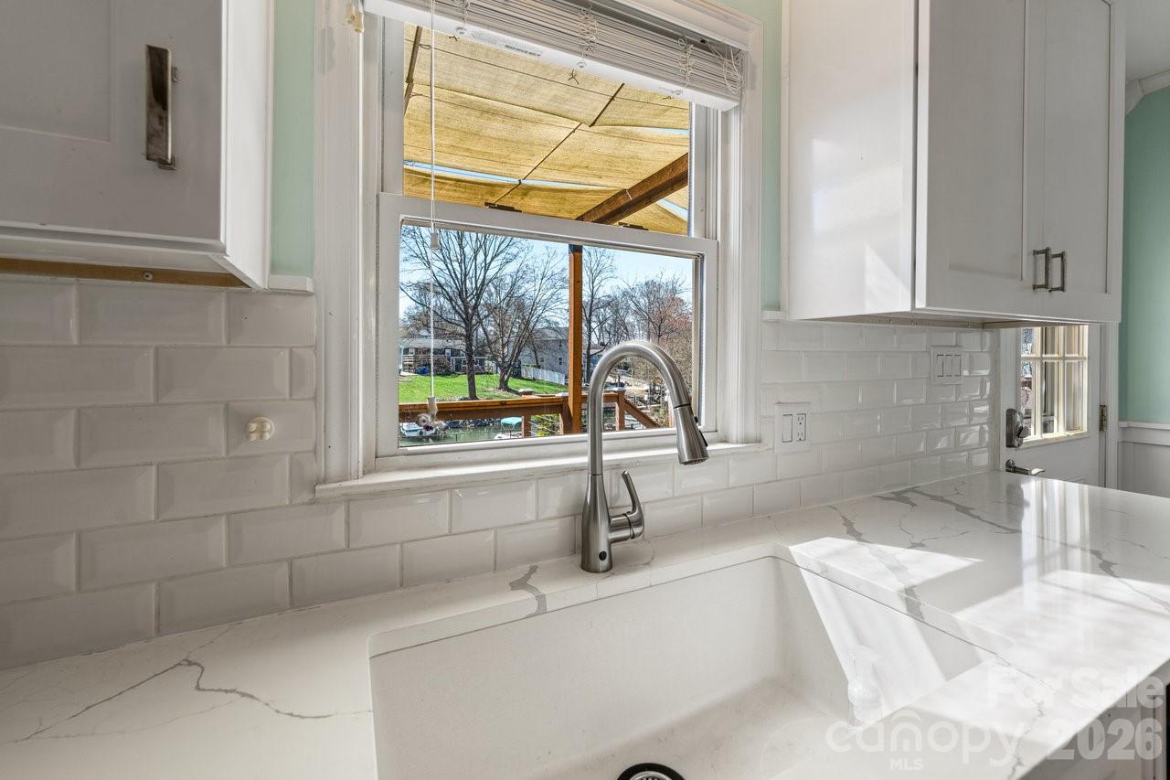 Lakeviews at the kitchen sink - 141 Bluewing Lane, Mooresville