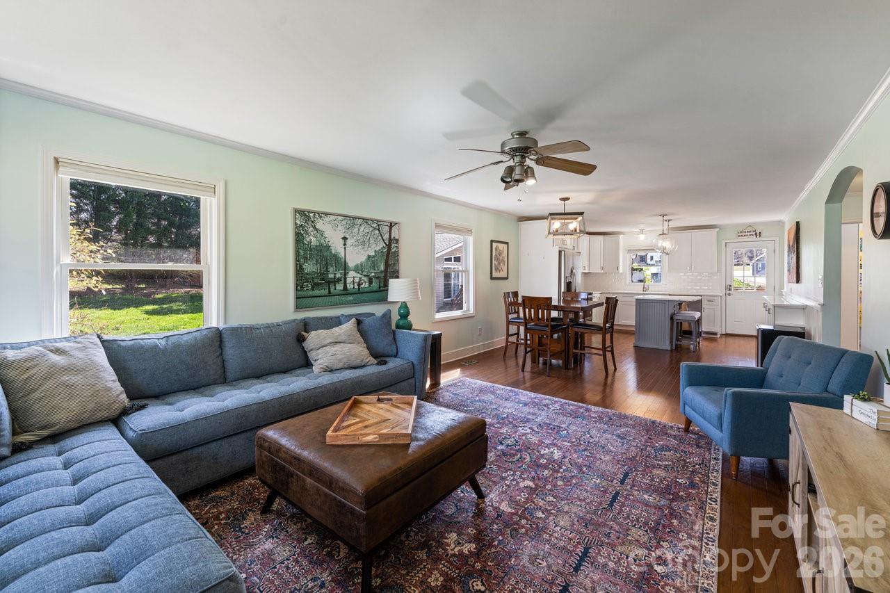 open floor plan - 141 Bluewing Lane, Mooresville