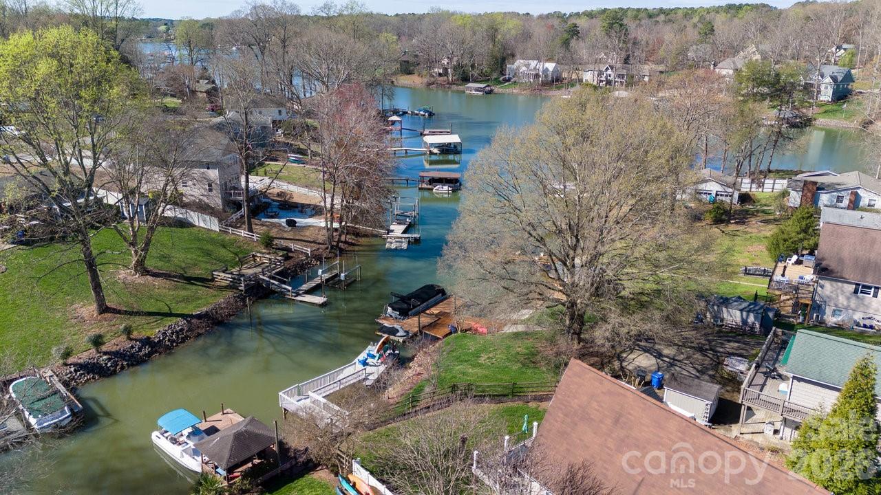 cozy cove - 141 Bluewing Lane, Mooresville