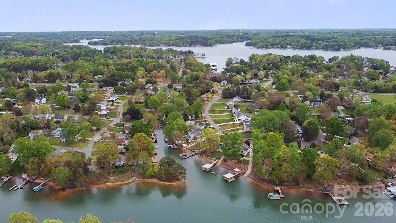 Lakelife - 141 Bluewing Lane, Mooresville