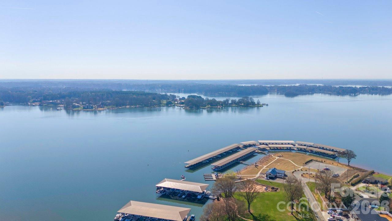 Stutts Marina is so close! - 141 Bluewing Lane, Mooresville