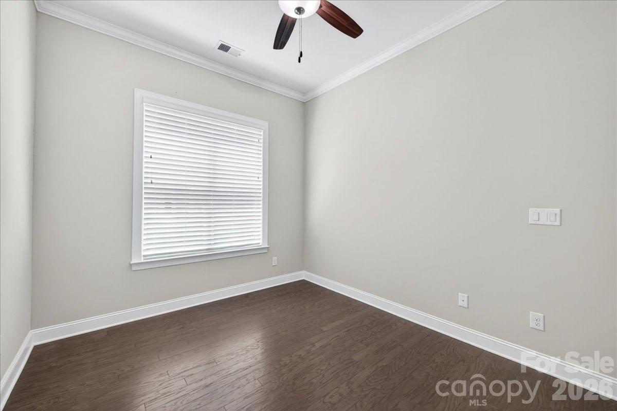 Office/Hobby/Flex on Main Level - 249 Stone Mountain Way, Denver