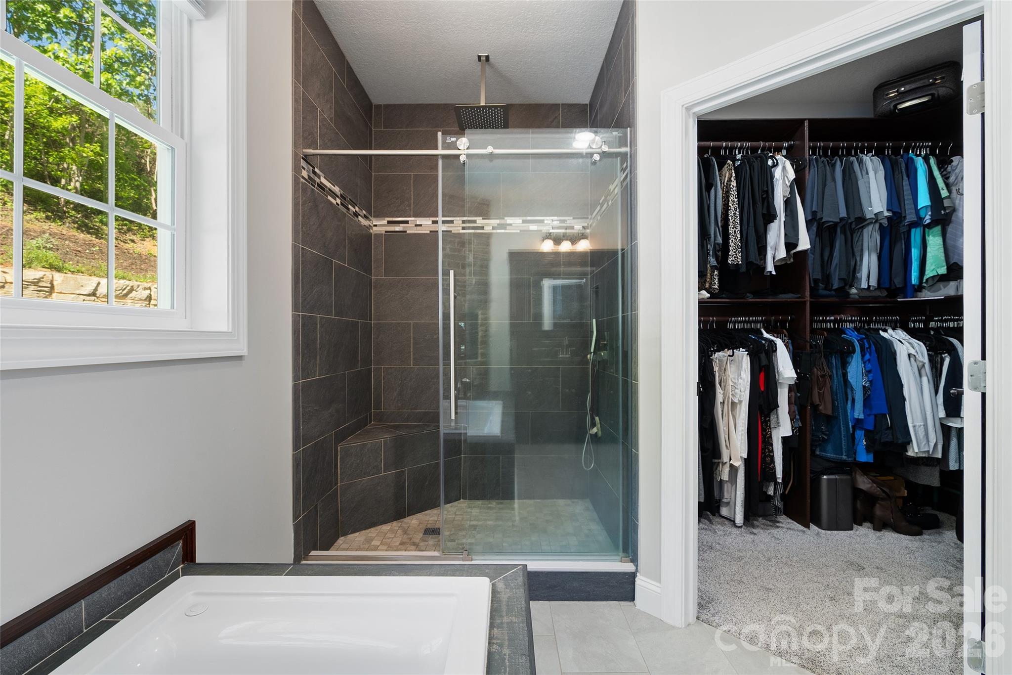 Stand up shower with walk-in closet - 114 Nesting Ridge, Waynesville