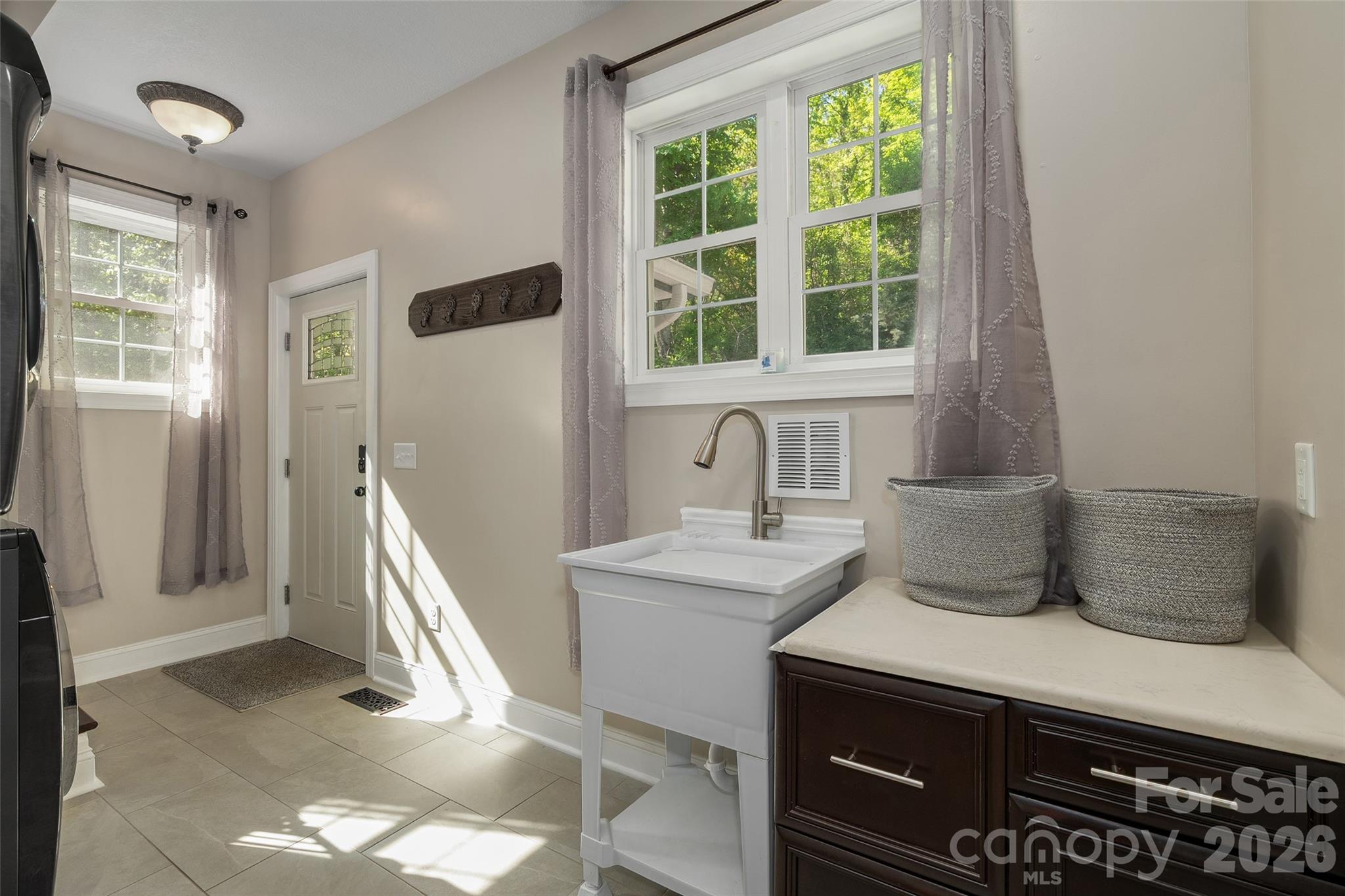 Mud Room/Entry/Laundry - 114 Nesting Ridge, Waynesville
