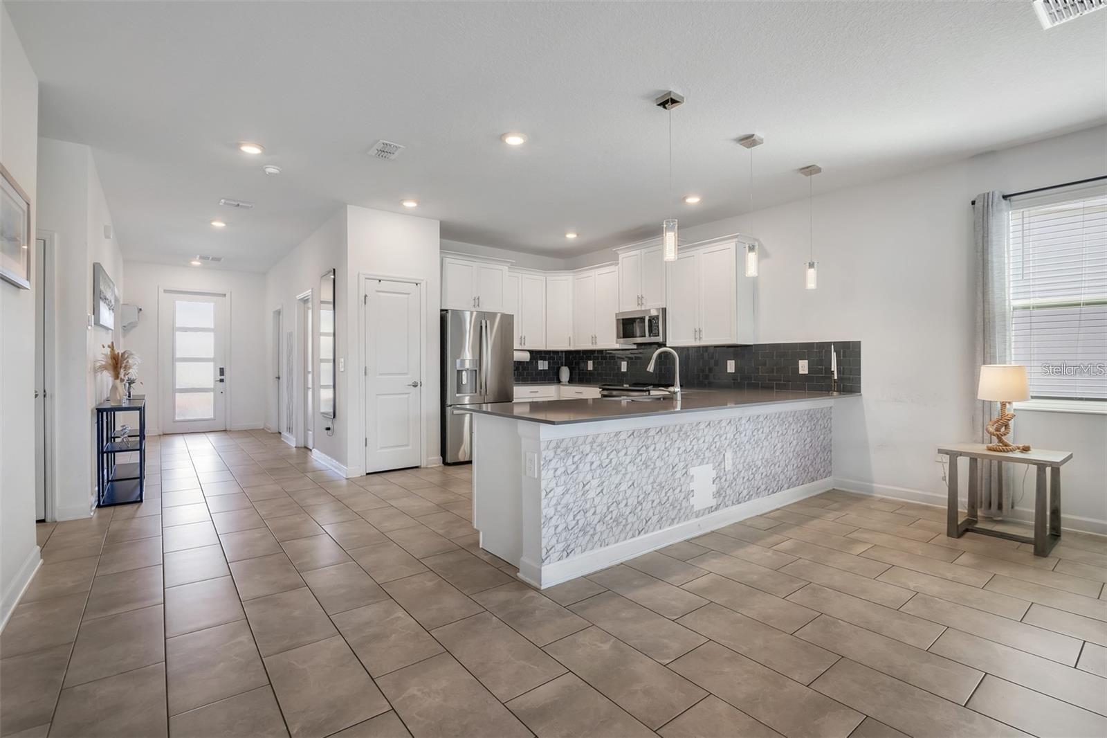 Single Family Residence at 9084 SOMMERSET HILLS DR, DAVENPORT, photo 10 of 62