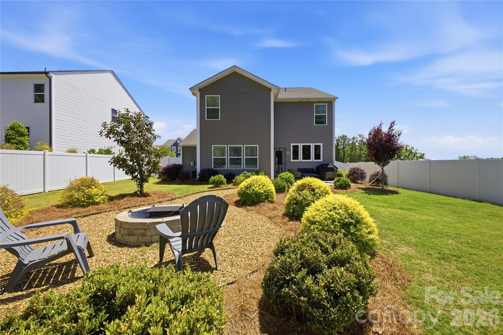 Single Family Residence at 1049 River Haven Avenue SW, Concord, photo 4 of 47