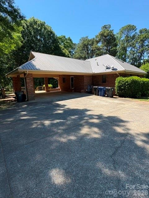 Single Family Residence at 401 Greenway Street, Huntersville, photo 2 of 35