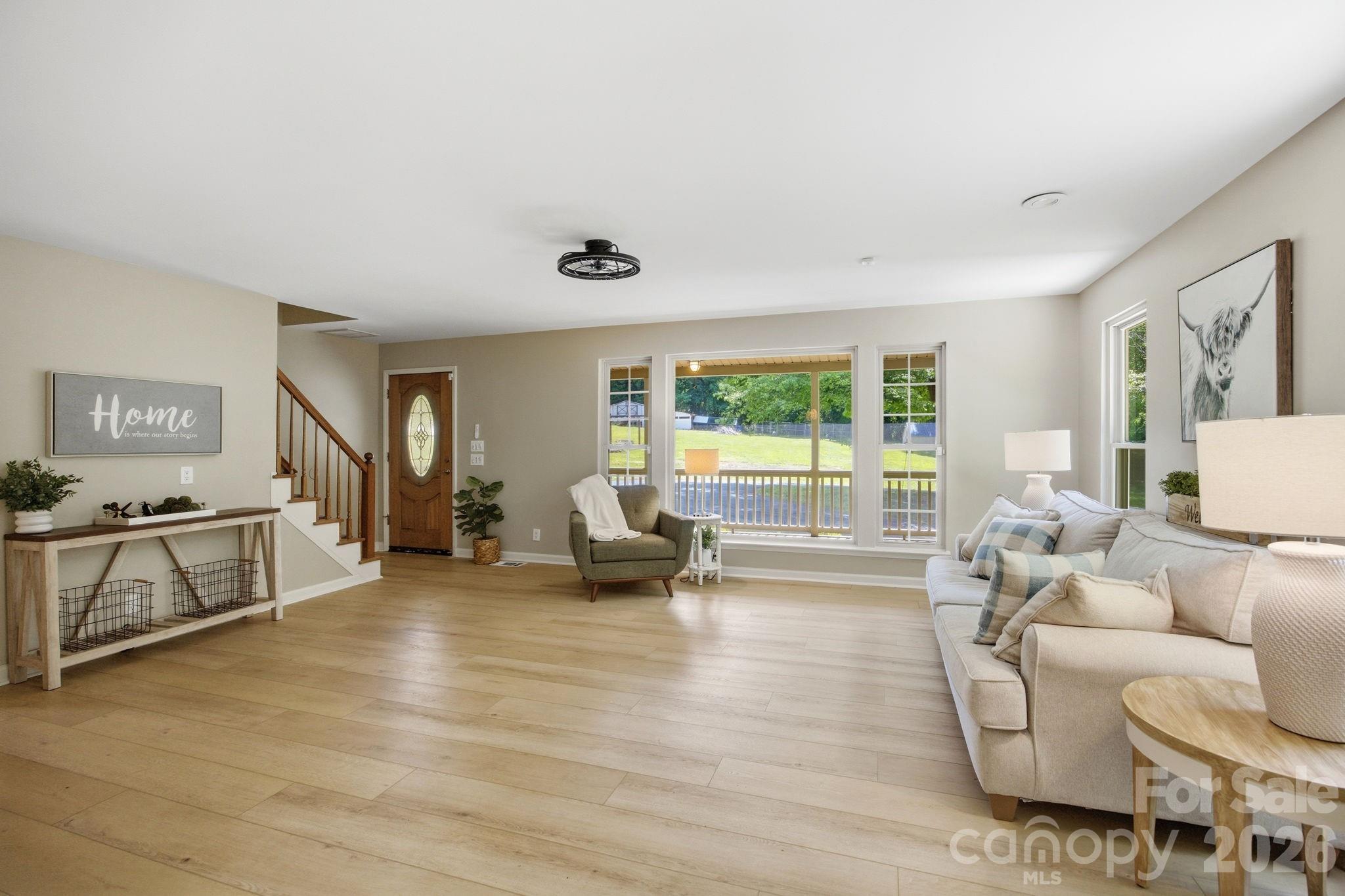 Single Family Residence at 195 Azalea Road, Mooresville, photo 8 of 48
