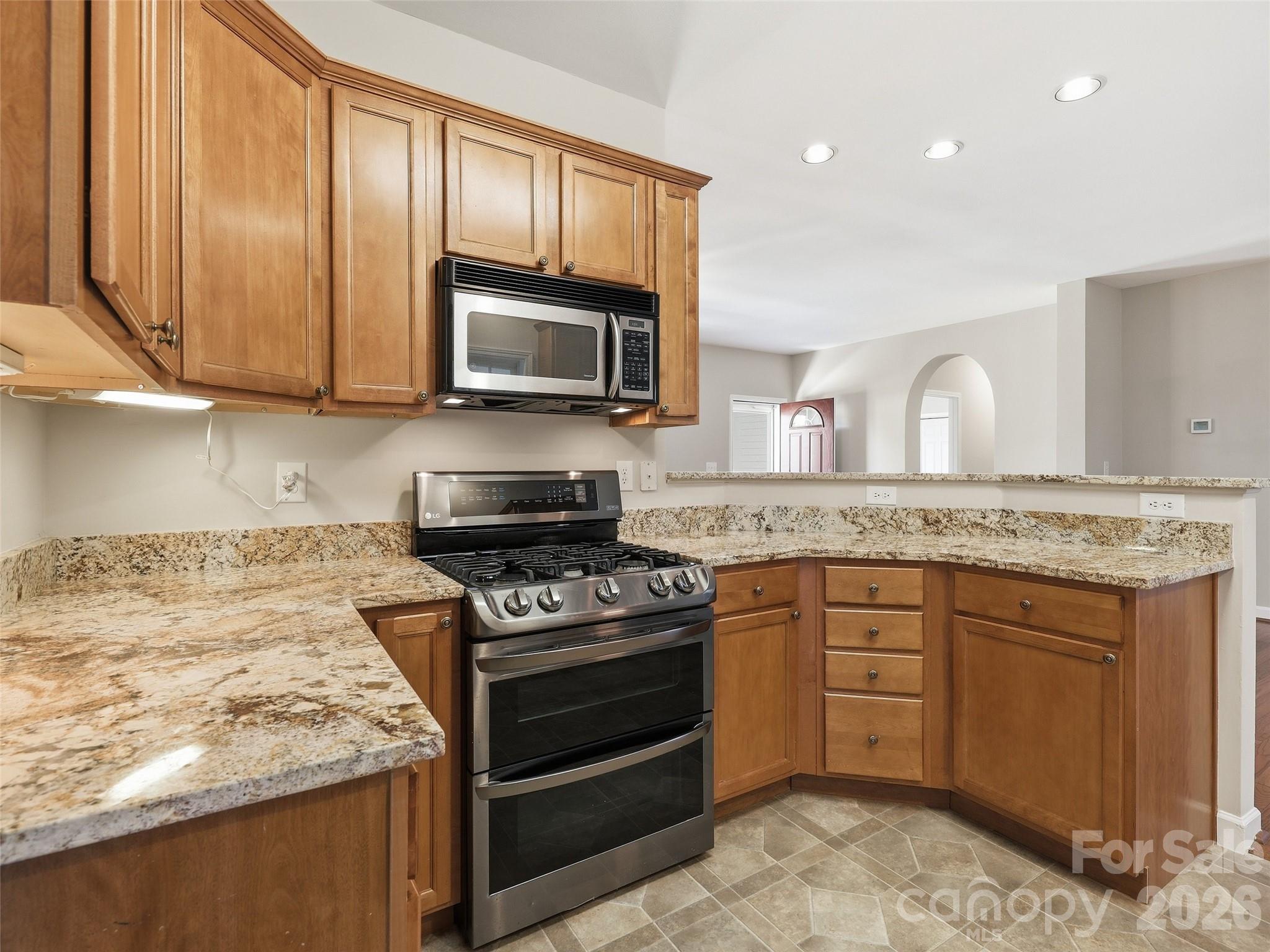 Single Family Residence at 209 Beechnut Drive, Hendersonville, photo 14 of 48