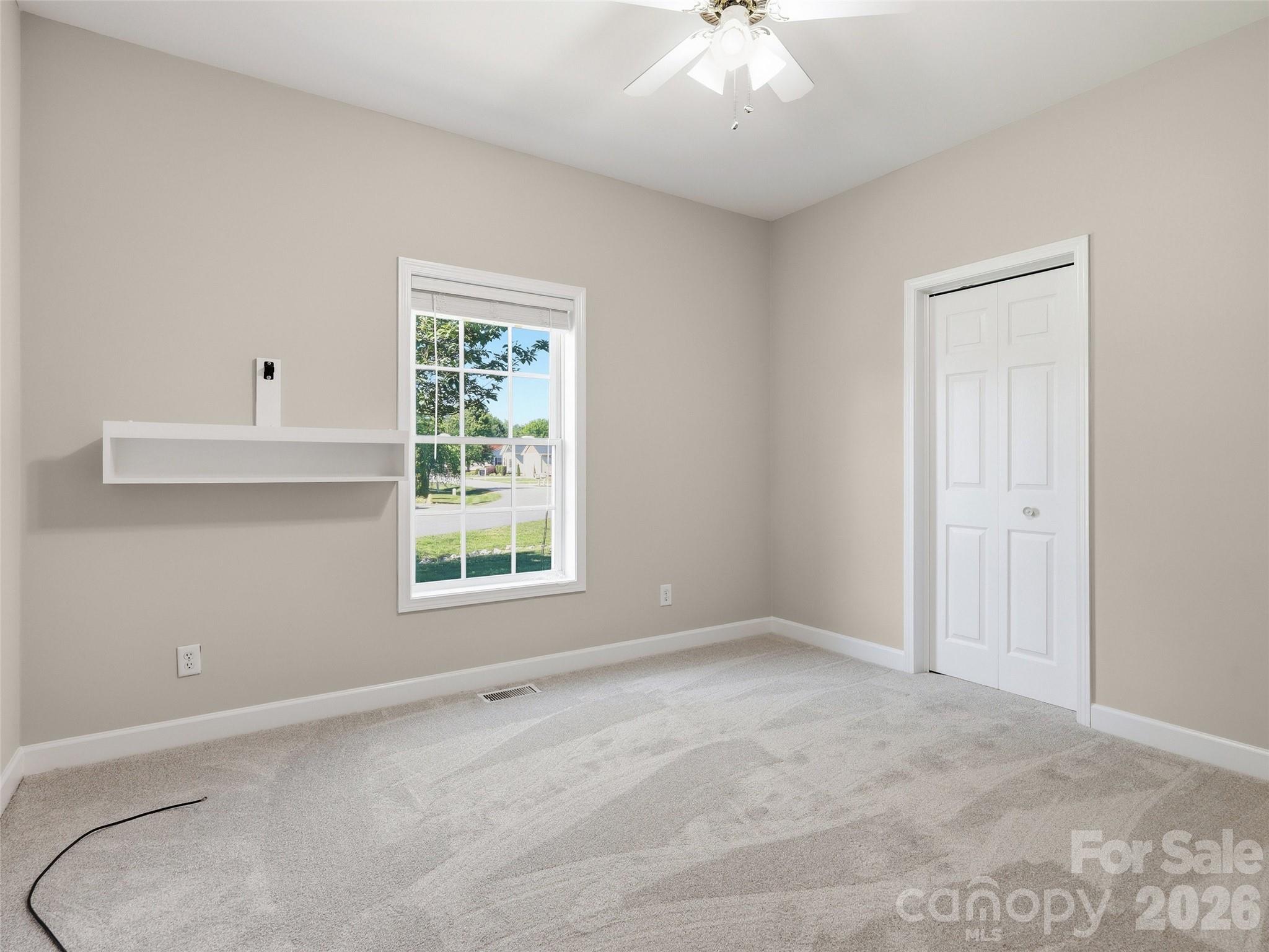 Single Family Residence at 209 Beechnut Drive, Hendersonville, photo 23 of 48