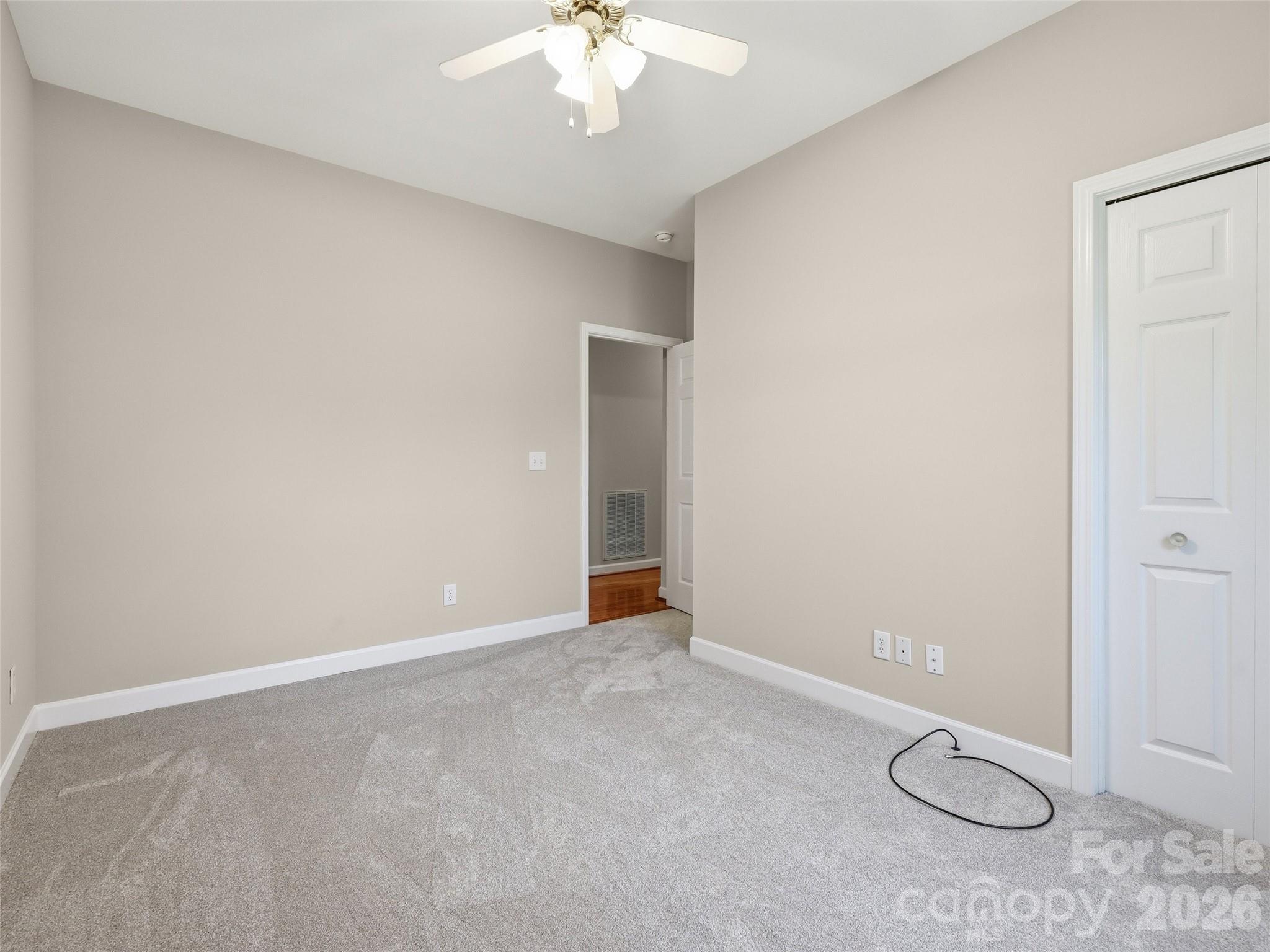 Single Family Residence at 209 Beechnut Drive, Hendersonville, photo 26 of 48