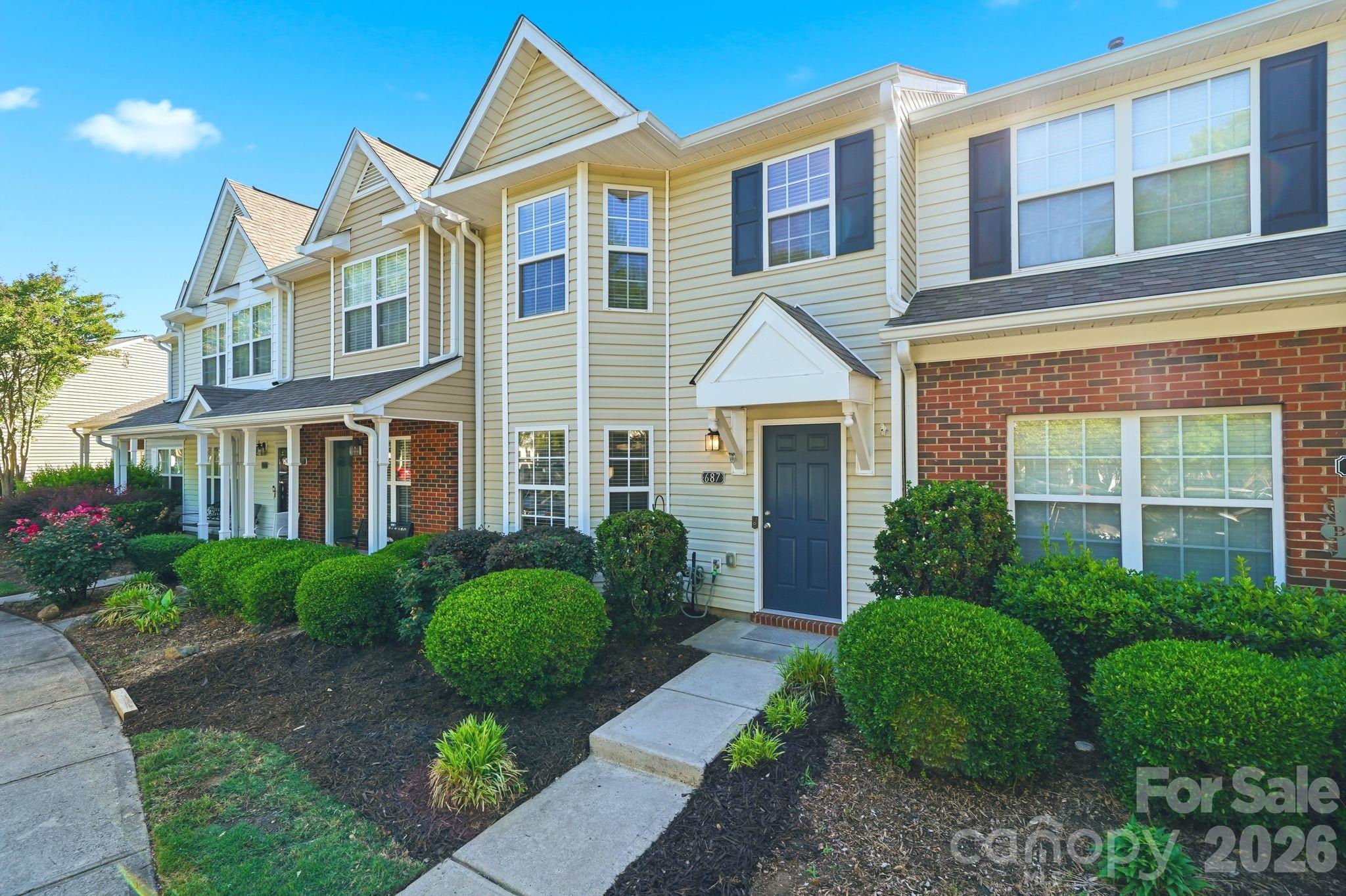 Front - 687 Rock Lake Glen, Fort Mill