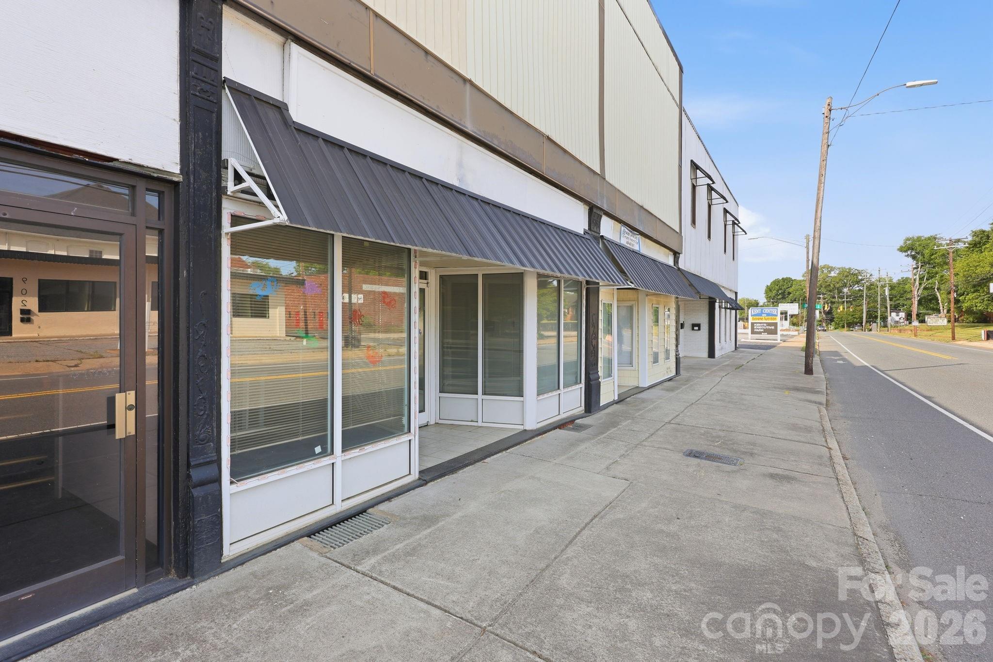 909 S. Main St store fronts x 4 - 909 S Main Street, Salisbury