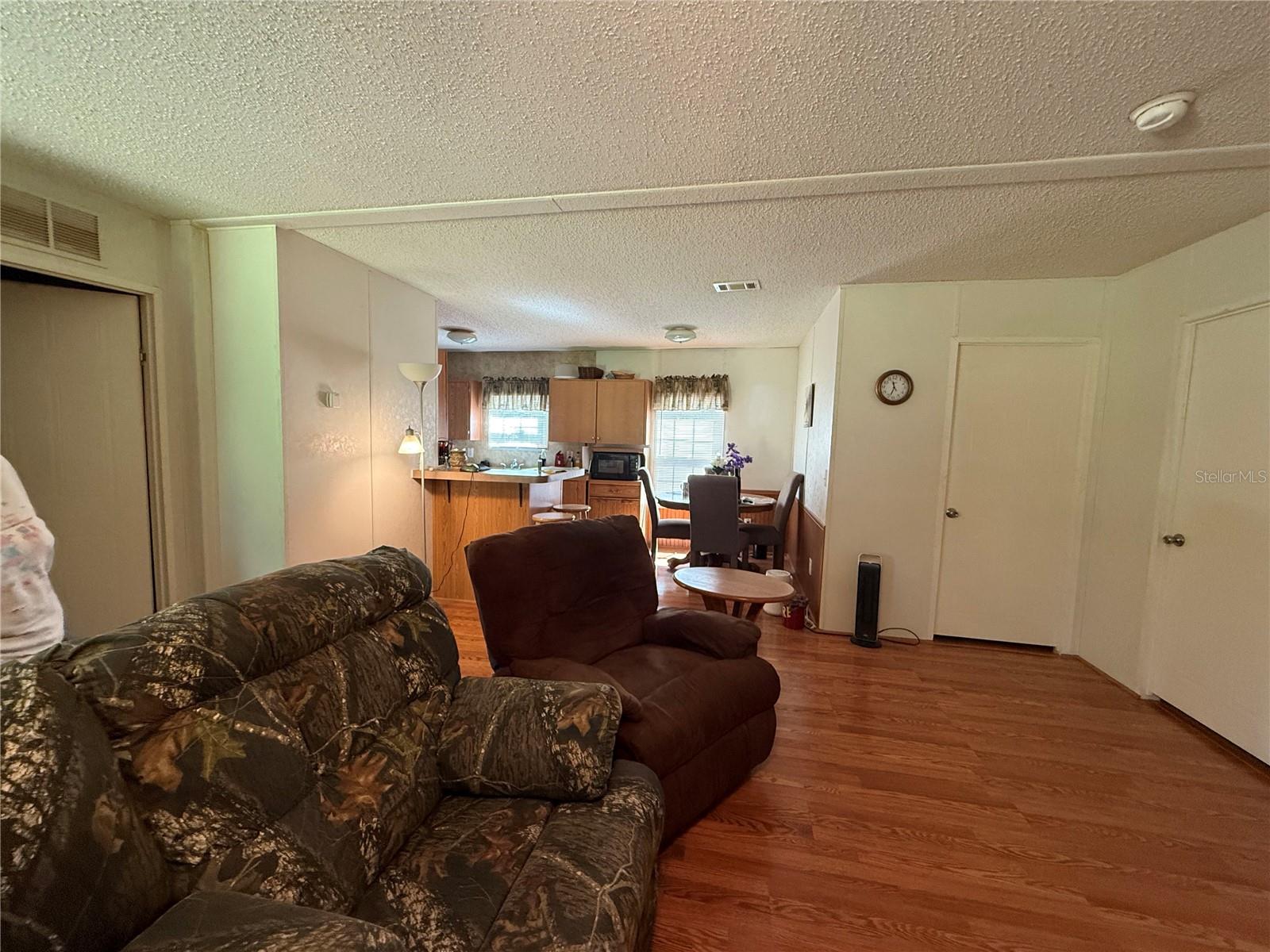 Manufactured Home at 6555 SW 165TH CT, OCALA, photo 7 of 44