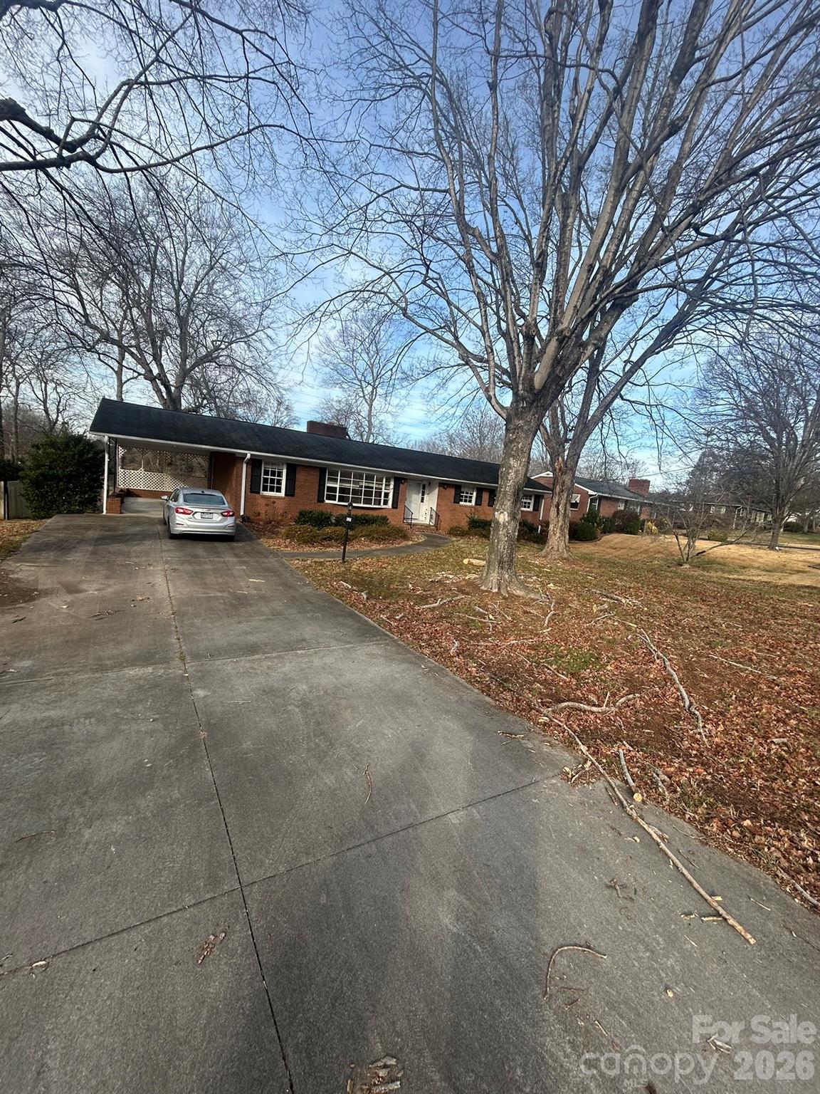 626 Willowbrook Lane