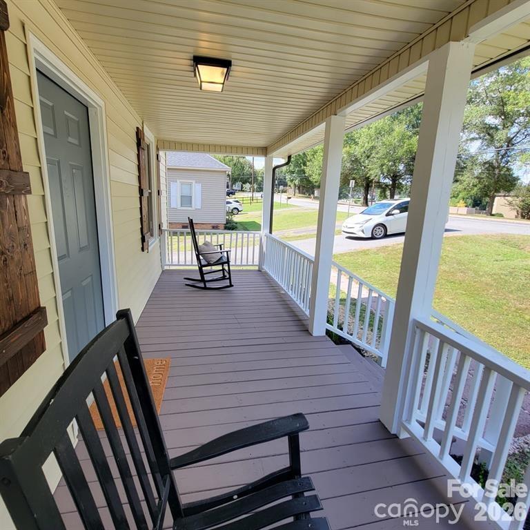 Single Family Residence at 518 Milton L Taylor Street, Kannapolis, photo 2 of 20