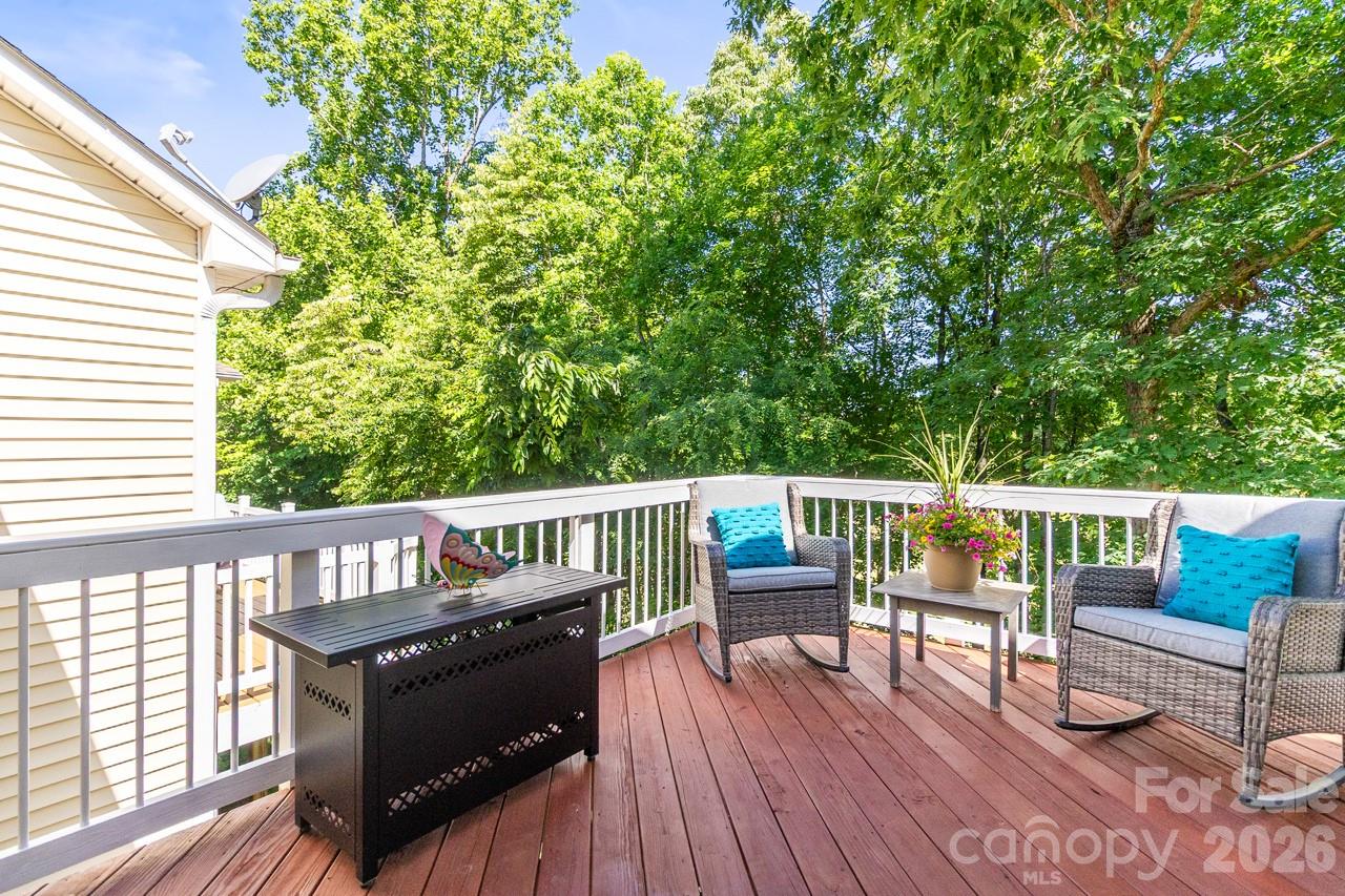 Townhouse at 14509 Greenpoint Lane, Huntersville, photo 13 of 41