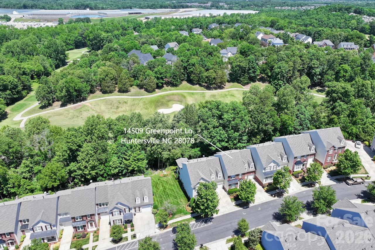 Golf Course Living - 14509 Greenpoint Lane, Huntersville