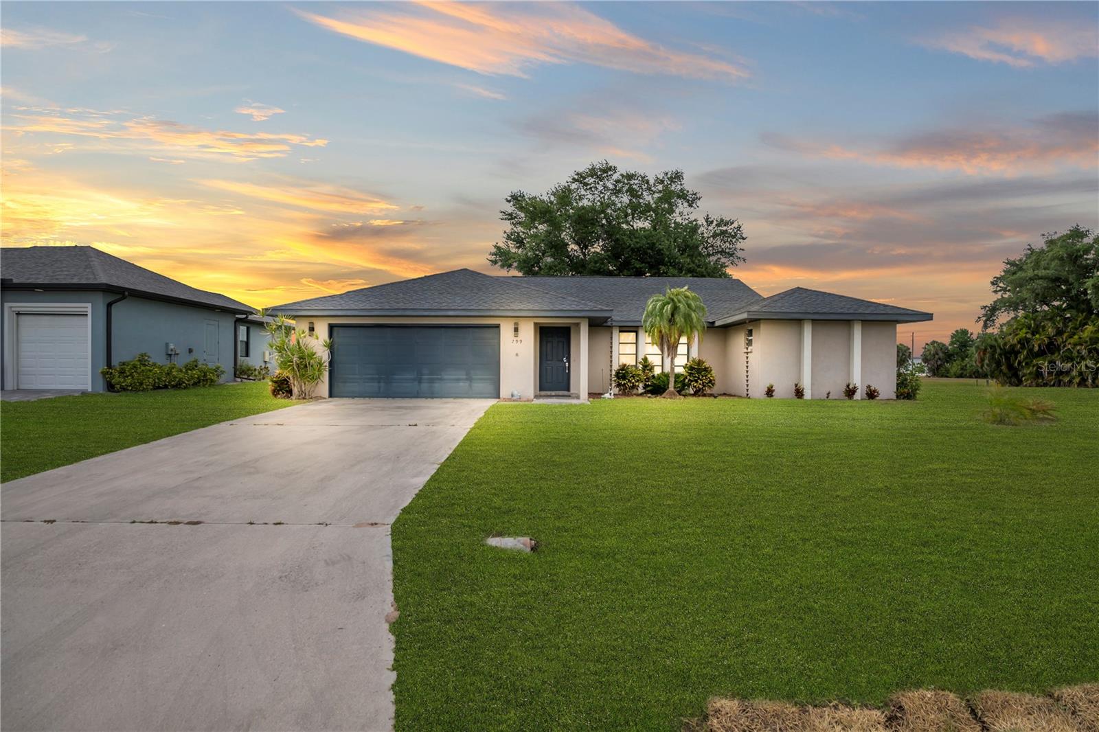 299 ROTONDA CIR