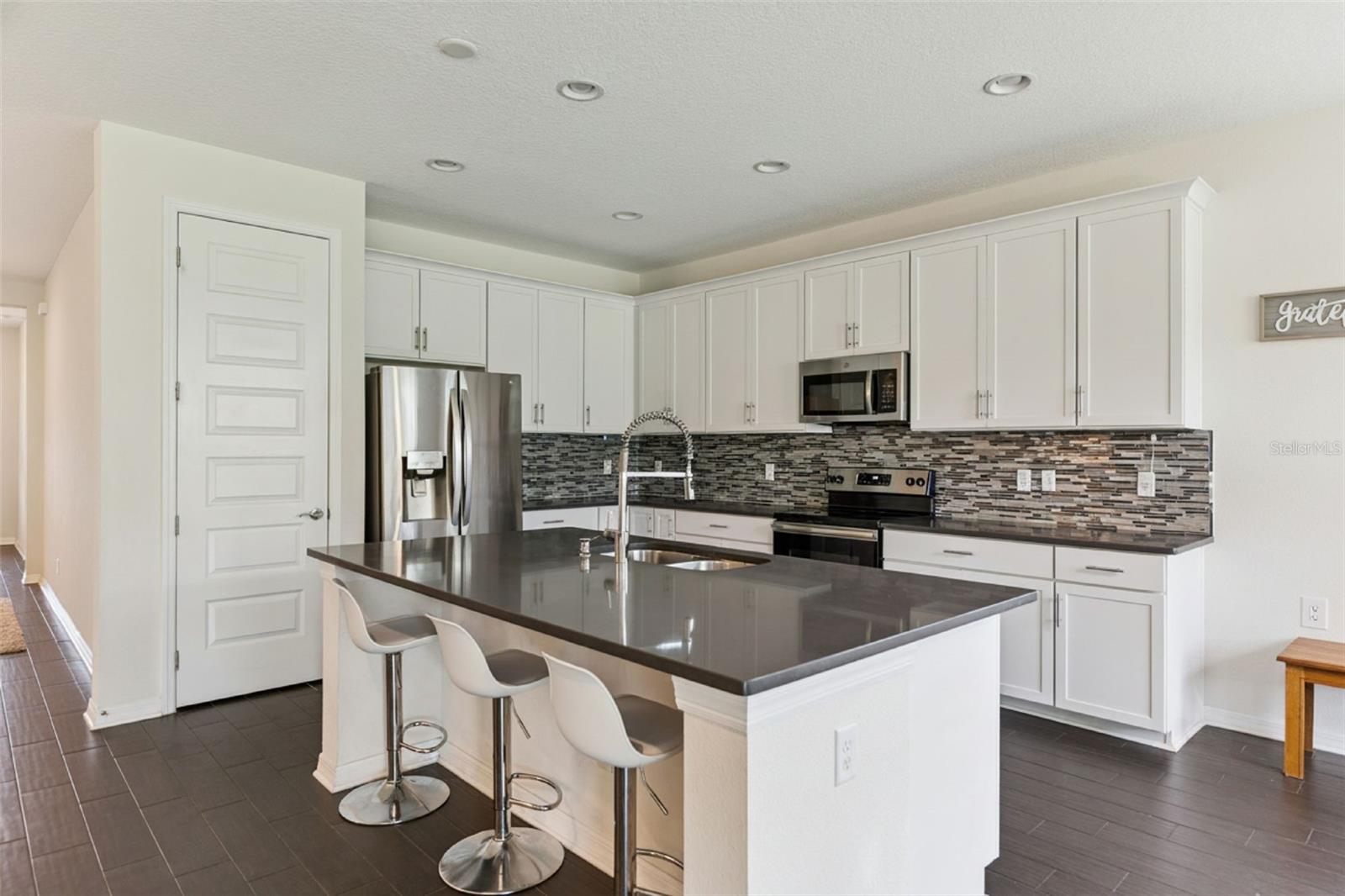 Single Family Residence at 1734 VIA LAGO DR, LAKELAND, photo 11 of 55