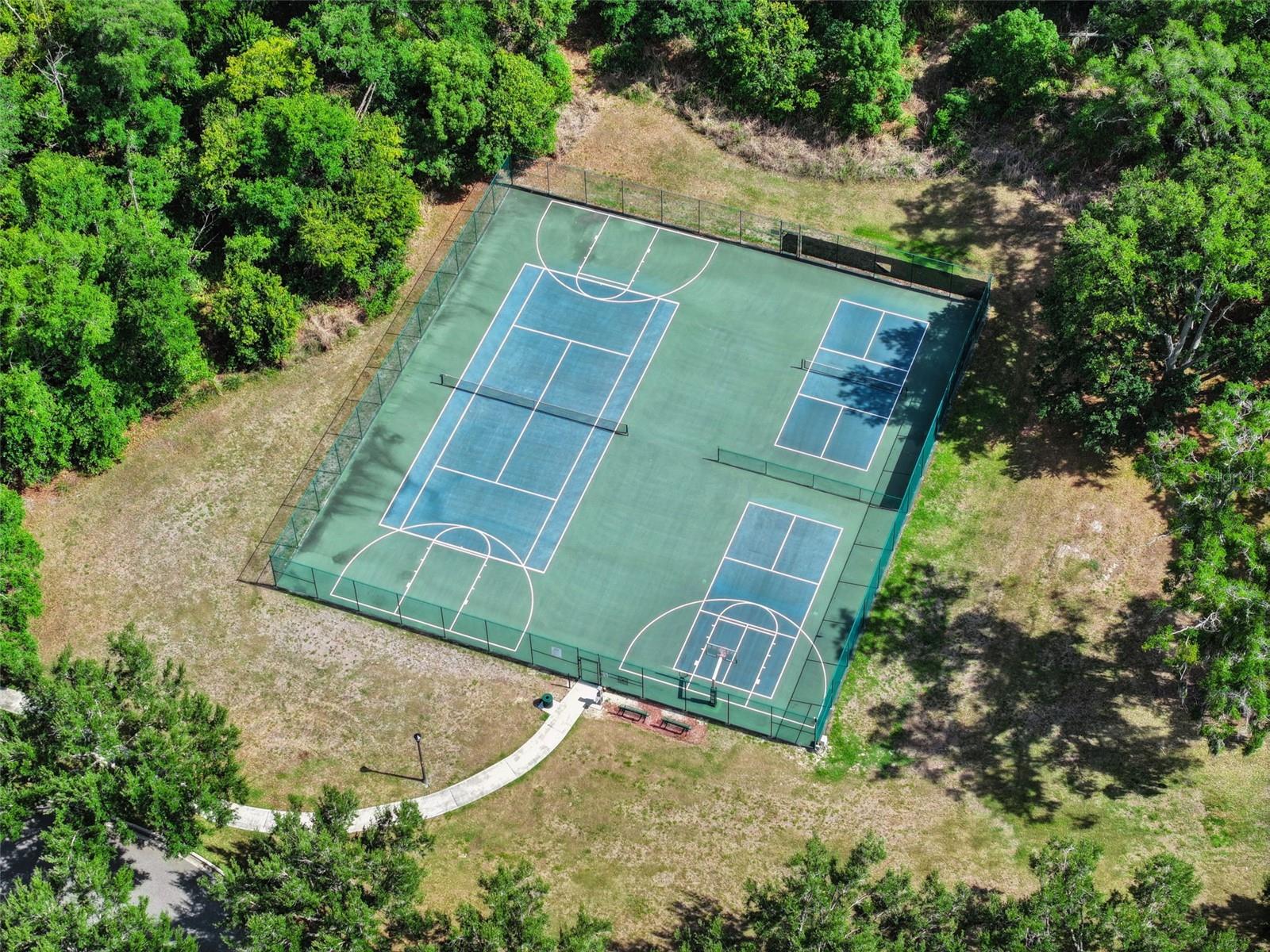 Single Family Residence at 1734 VIA LAGO DR, LAKELAND, photo 52 of 55
