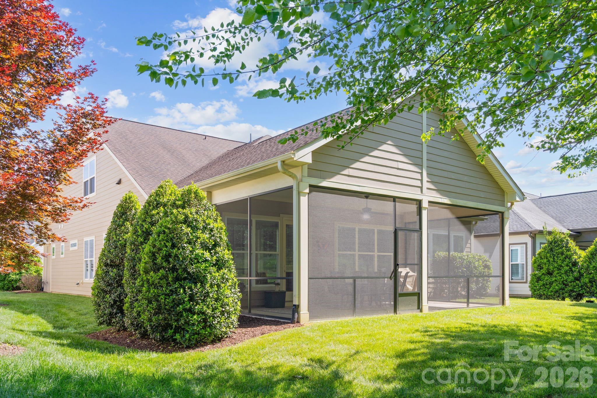 Single Family Residence at 491 Granite Lake Court, Denver, photo 4 of 40