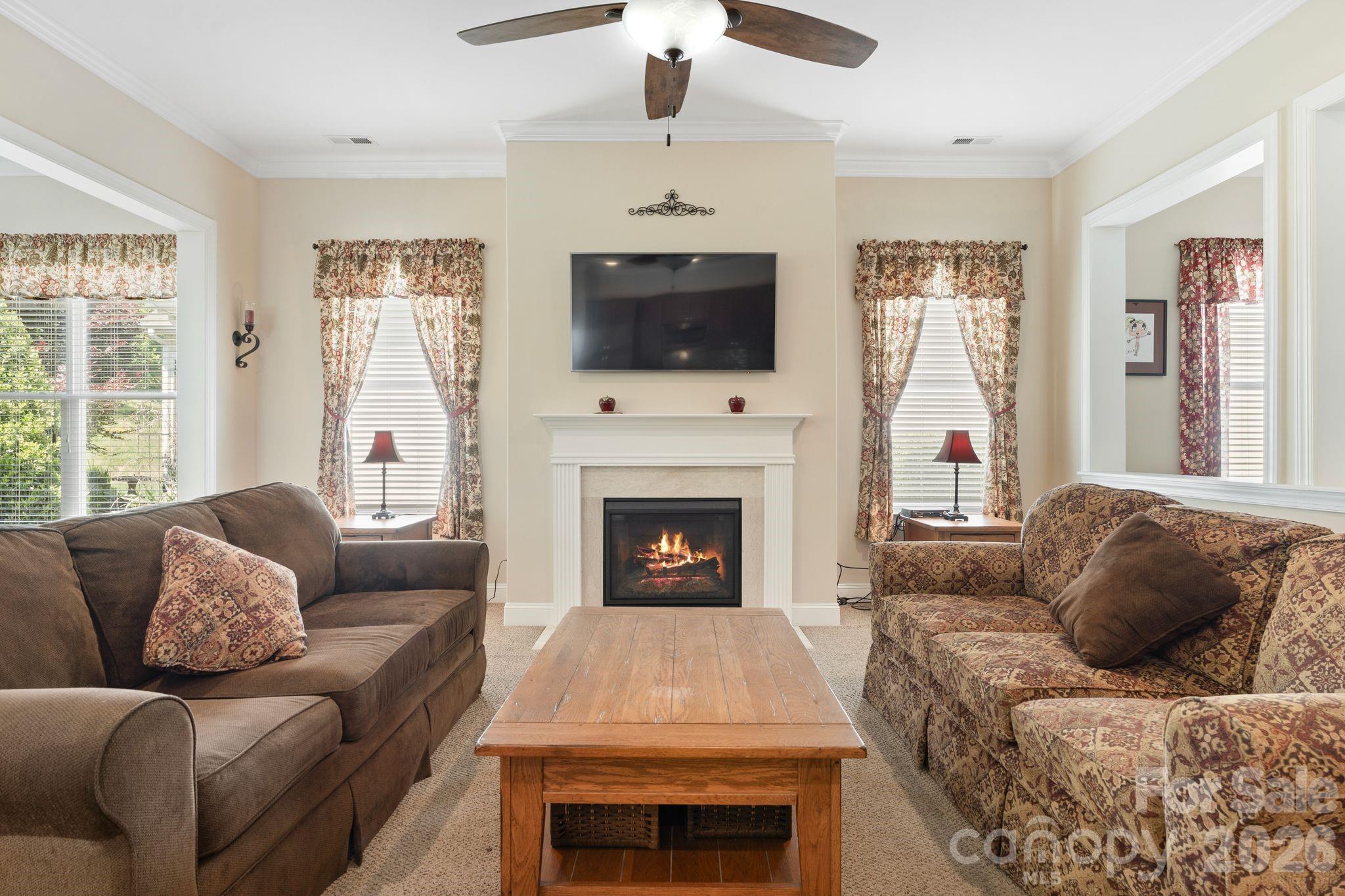 Single Family Residence at 491 Granite Lake Court, Denver, photo 14 of 40