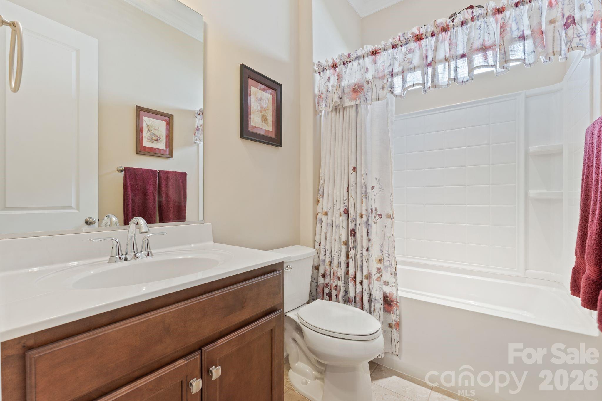 Single Family Residence at 491 Granite Lake Court, Denver, photo 18 of 40