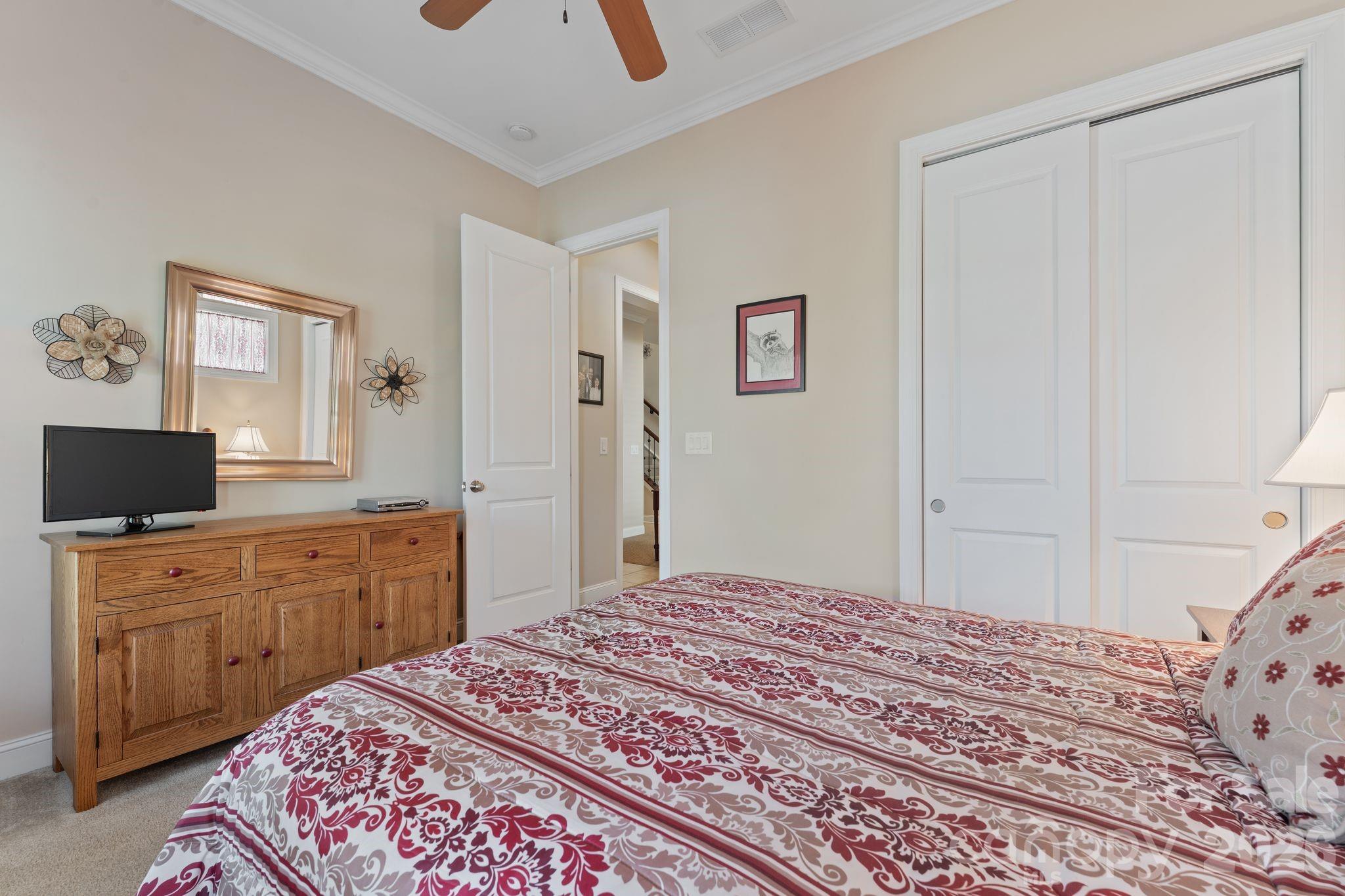 Single Family Residence at 491 Granite Lake Court, Denver, photo 19 of 40