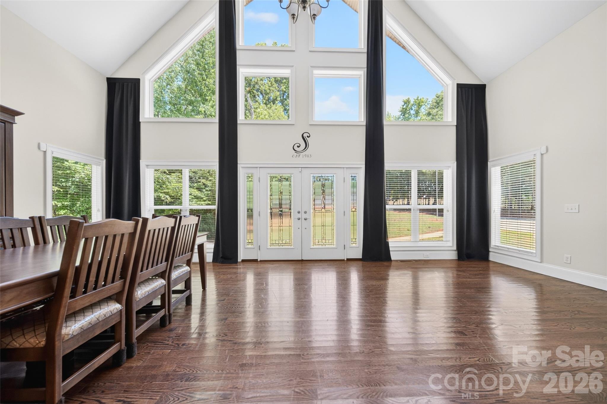 Dynamic entry - 2977 Cabin Creek Drive, Catawba