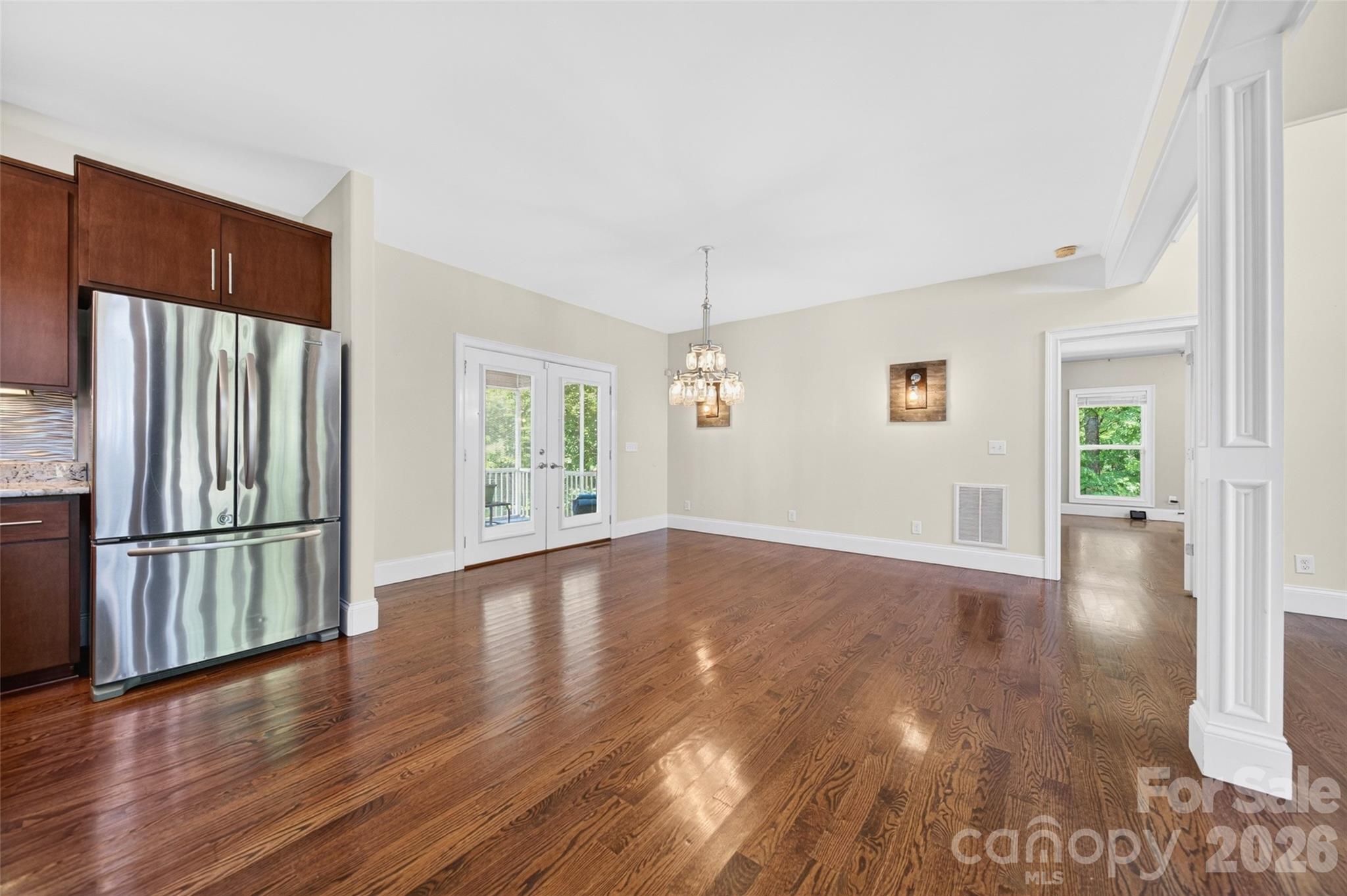 Huge Breakfast/Dining area - 2977 Cabin Creek Drive, Catawba