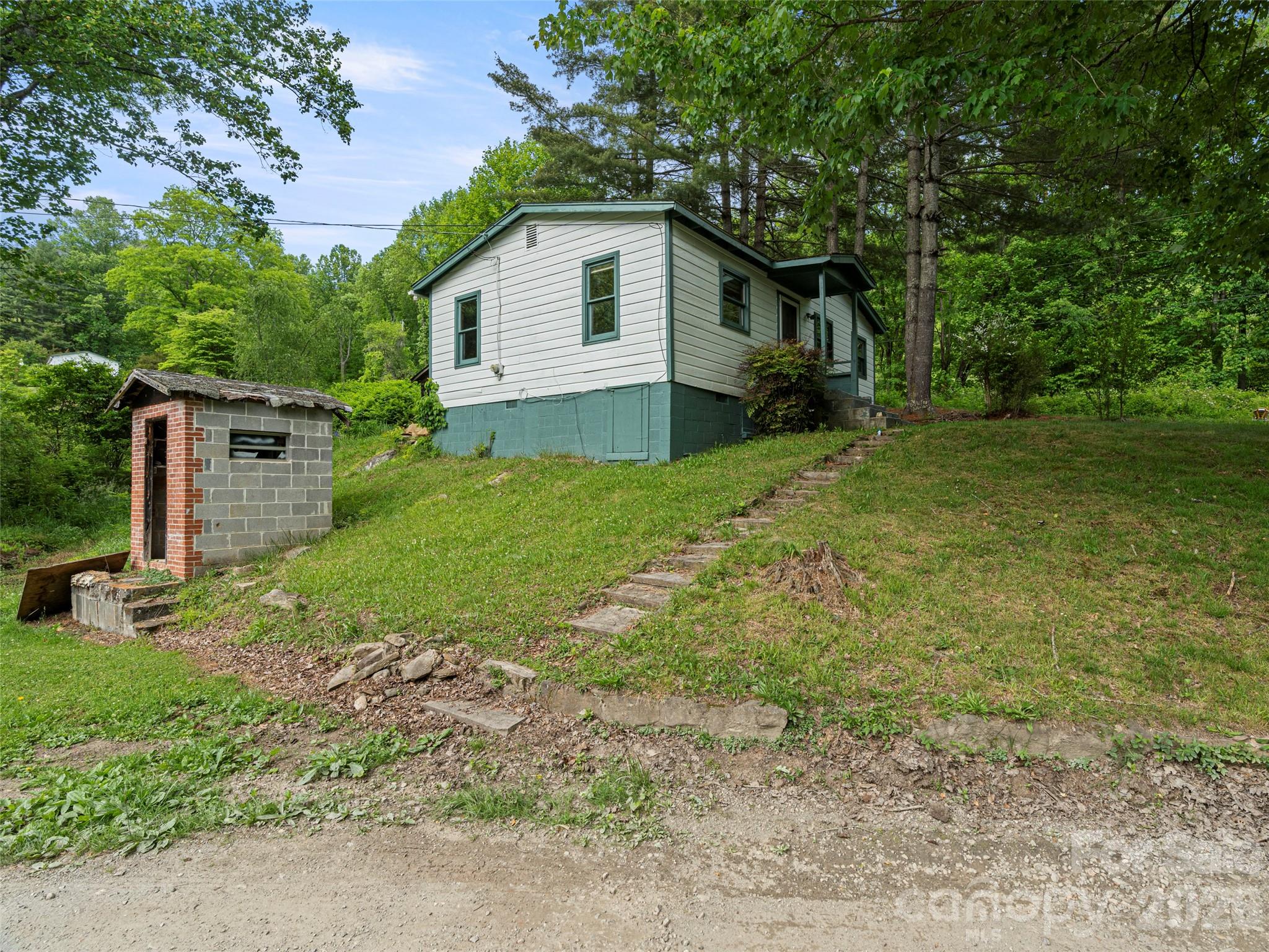 Single Family Residence at 1669 Fisher Creek Road, Sylva, photo 25 of 25