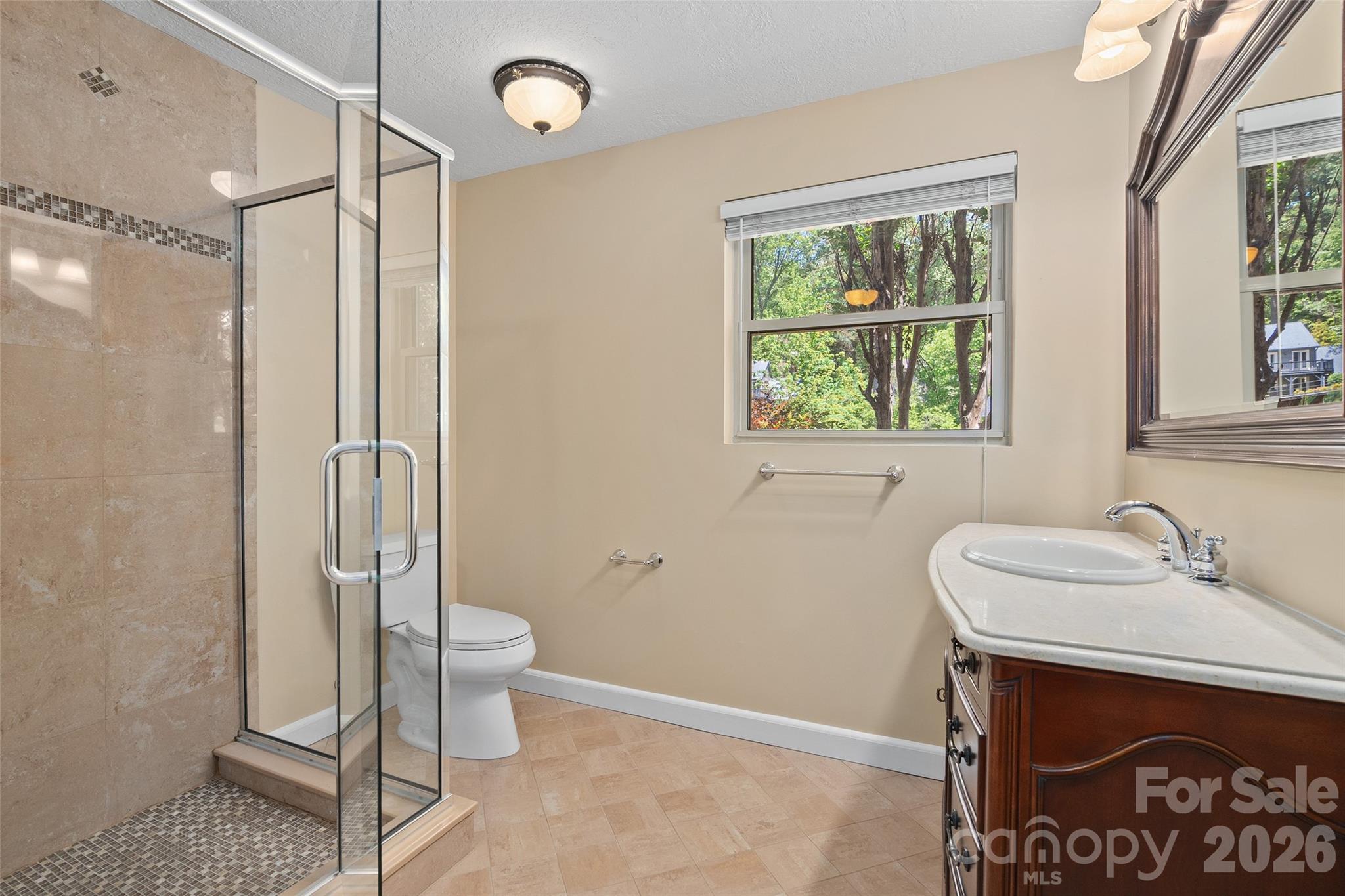 Suite 1 bath - 142 Country Club Drive, Waynesville