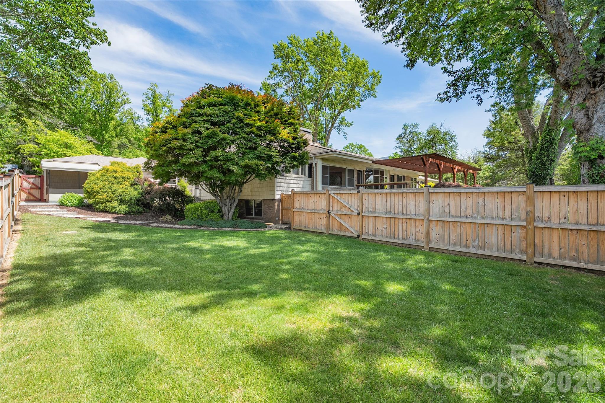 Dog lot - 142 Country Club Drive, Waynesville