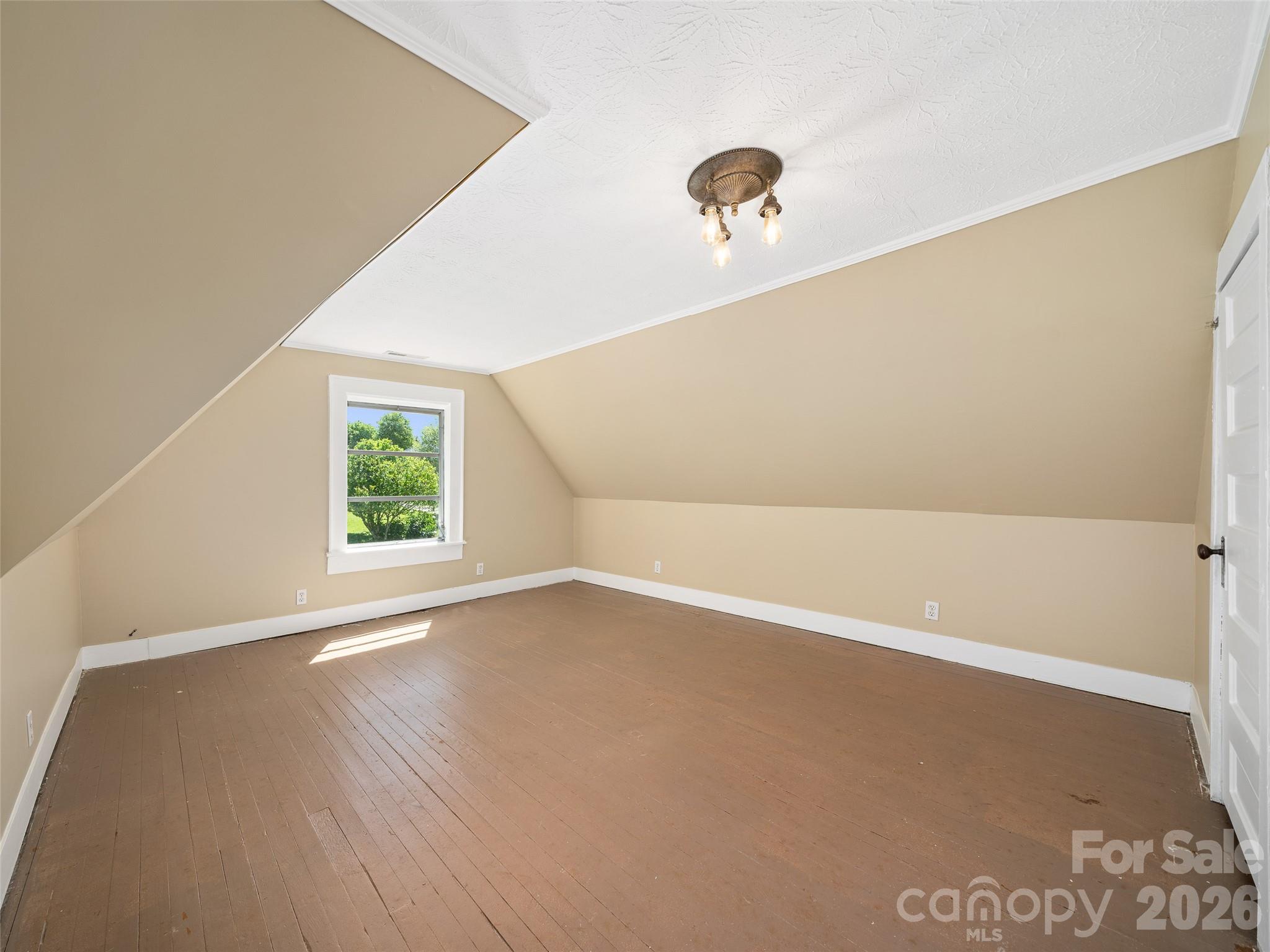 Single Family Residence at 118 Robertson Street, Burnsville, photo 29 of 48