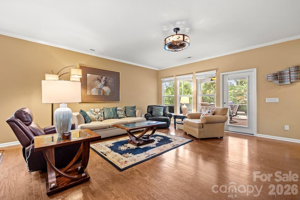 Single Family Residence at 7020 Kitty Hawk Lane, Fort Mill, photo 10 of 42