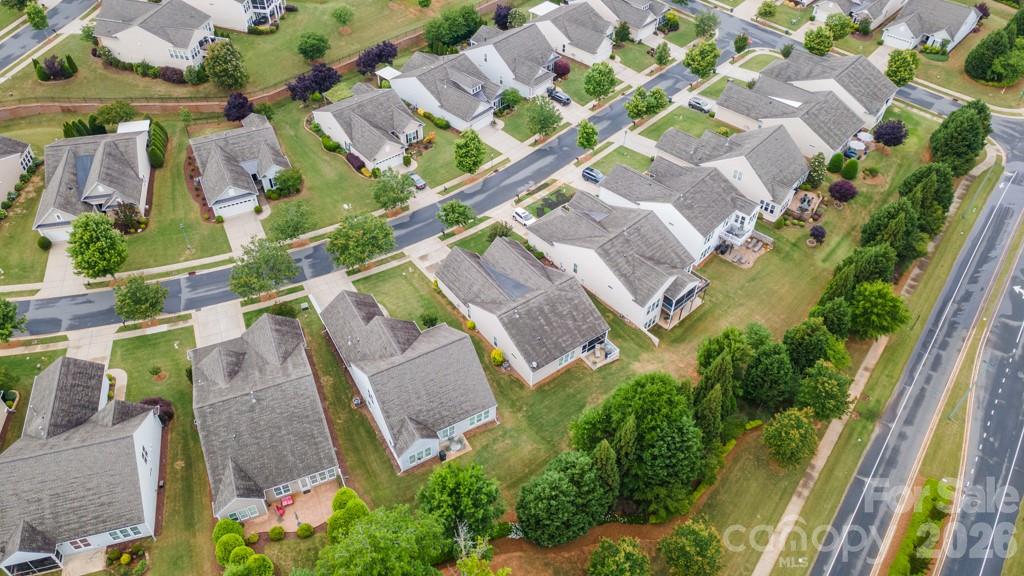 Single Family Residence at 7020 Kitty Hawk Lane, Fort Mill, photo 28 of 42