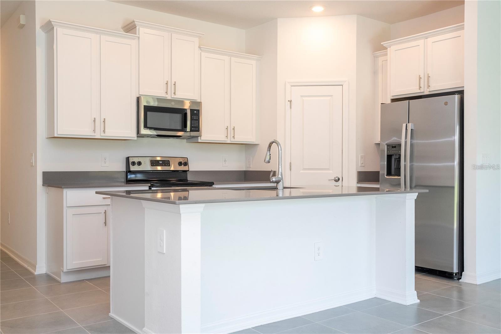 Single Family Residence at 4278 GREEN GABLES PL, KISSIMMEE, photo 18 of 46