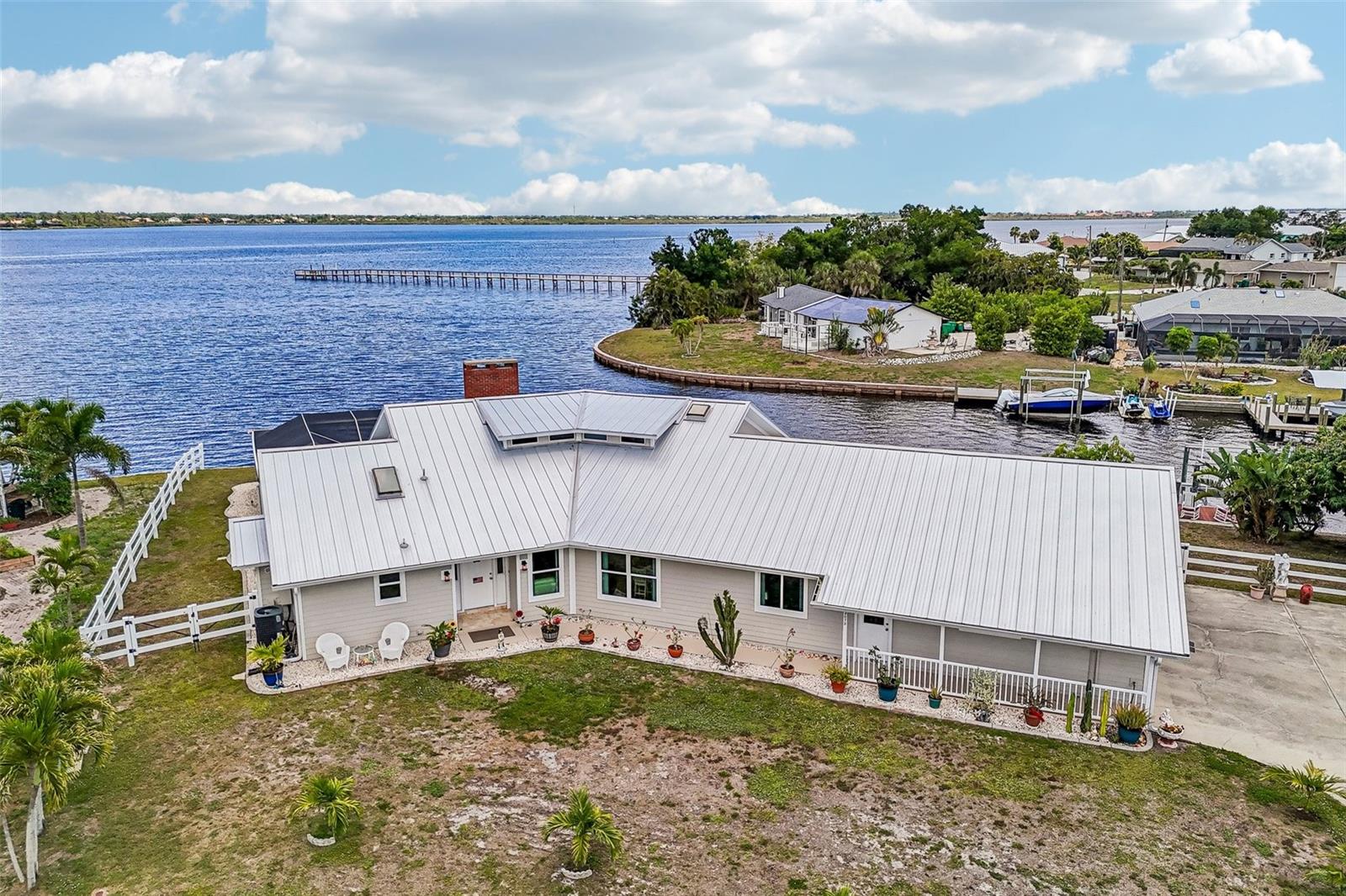 Single Family Residence at 3072 MAUCK TER, PORT CHARLOTTE, photo 2 of 63